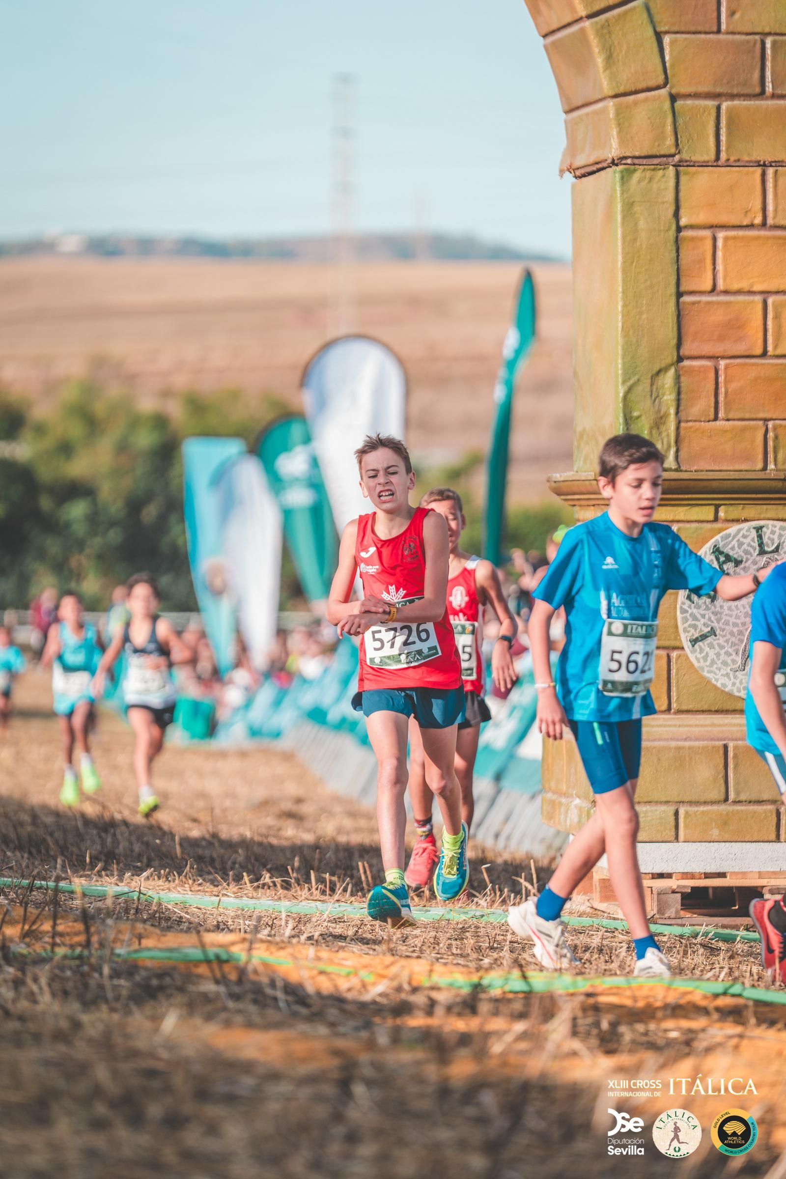 Búscate en las fotos del Cross de Itálica 2025 | 8