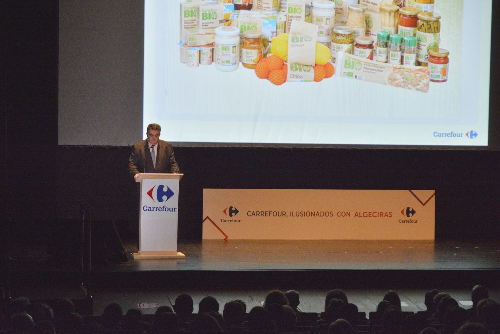 Carrefour celebra una gala por su bienvenida