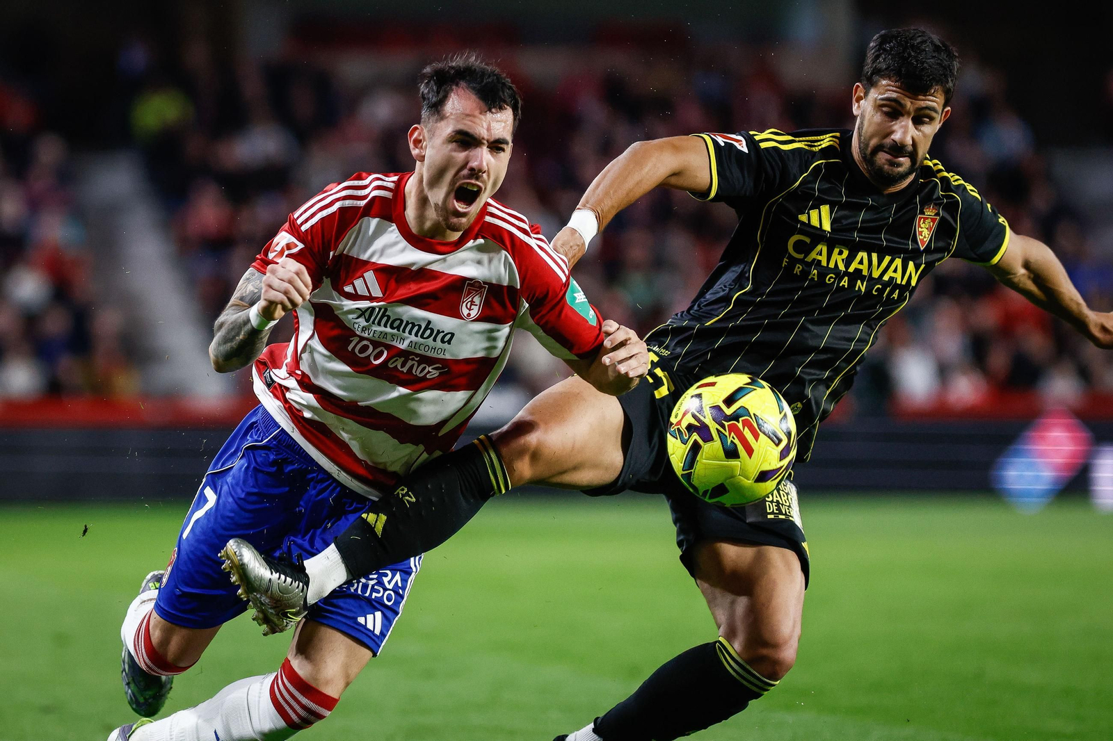 Álex Sola fue de los mejores de los rojiblancos una jornada más.