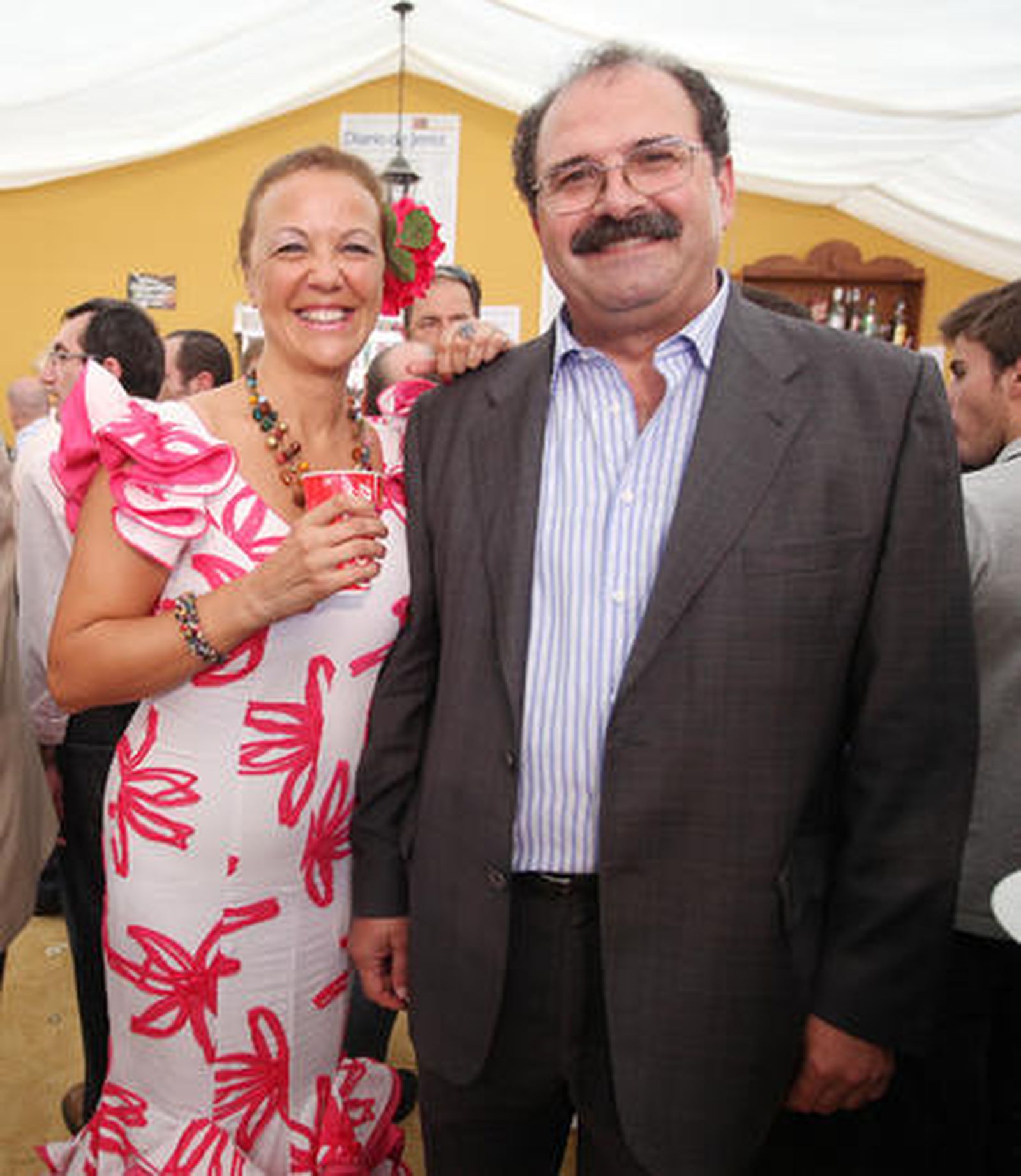 El director comercial de Ingrasa, José Aguilera y Nuria López, de la revista Ruta Pesquera.

Foto: Vanesa Lobo