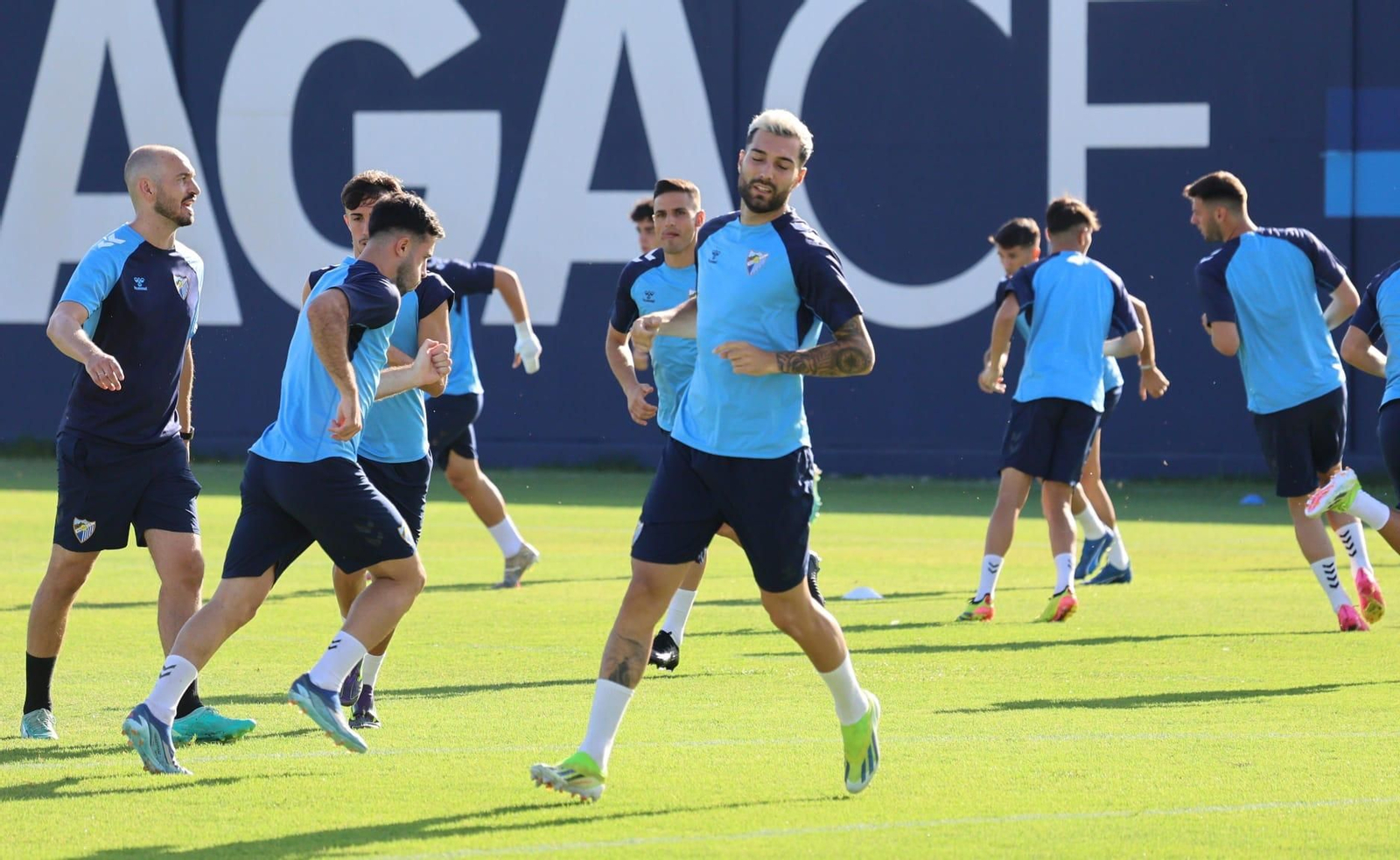 El primer entrenamiento de Roko Baturina y Luismi Sánchez, en fotos