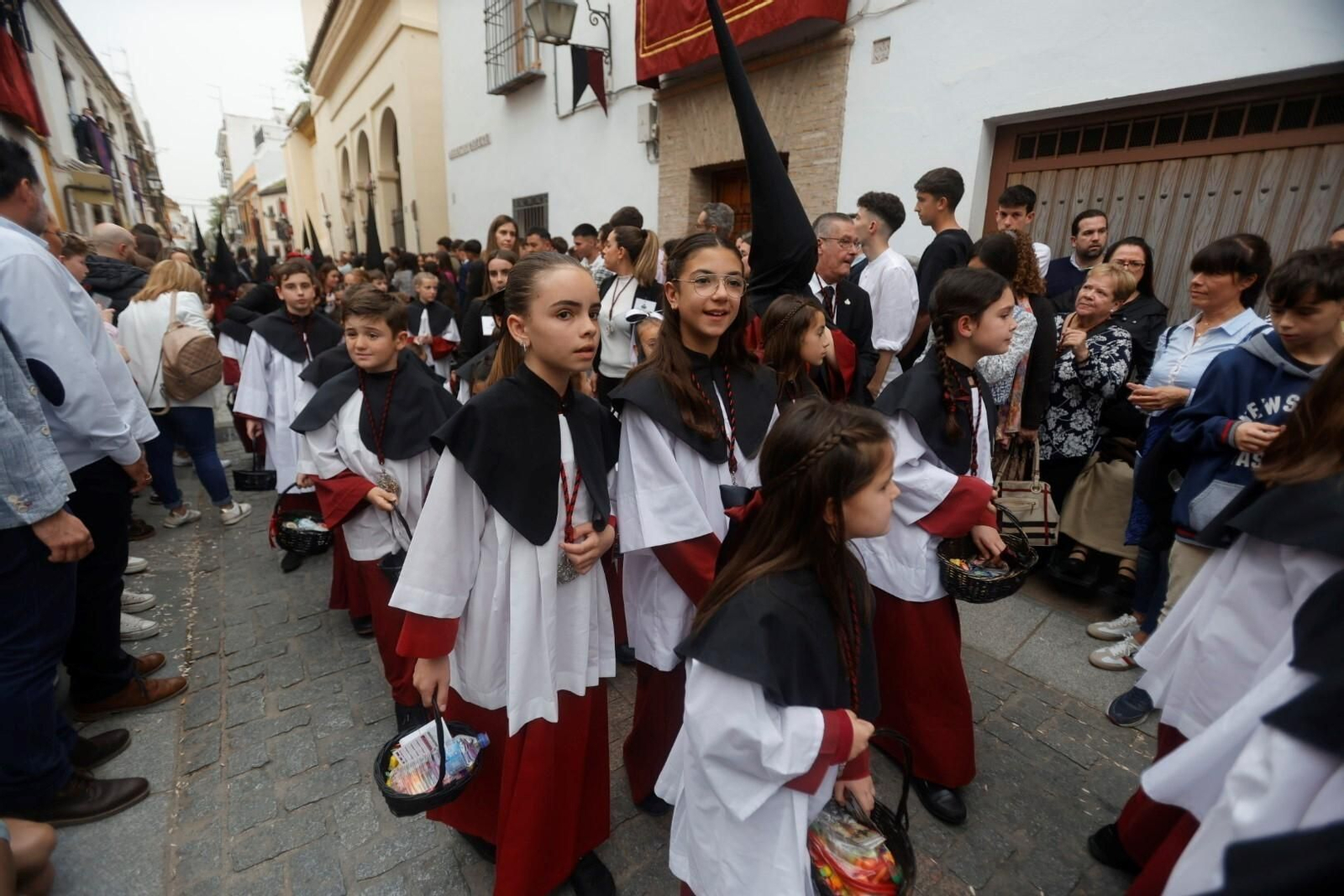 La procesión de las Penas de Santiago en este Domingo de Ramos, en imágenes