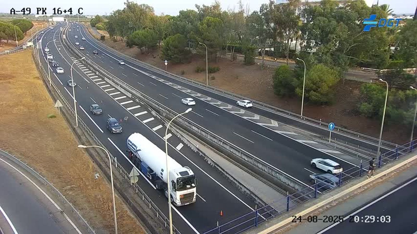 Tráfico irregular en la A-49 por Benacazón