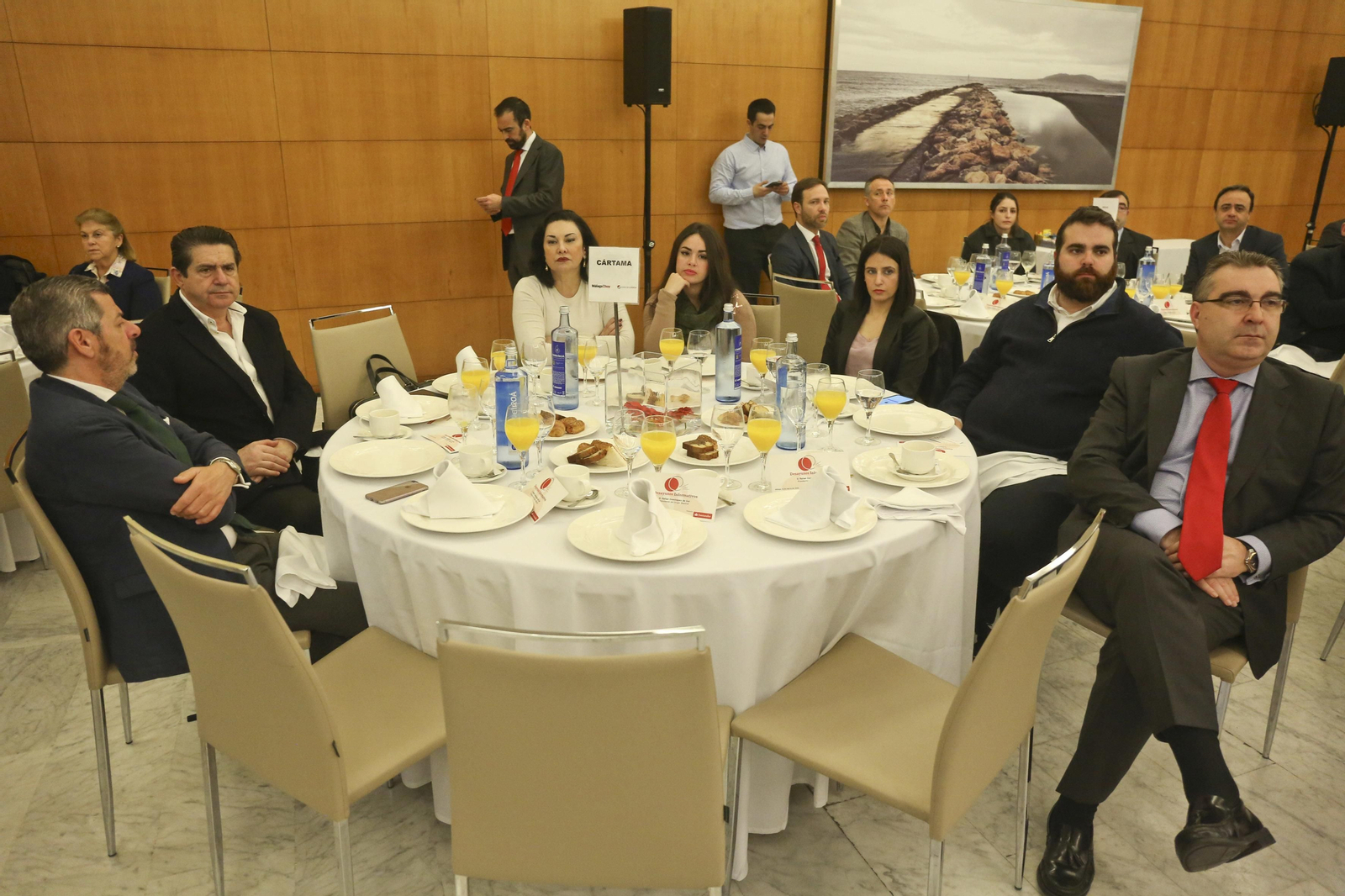 Las imágenes del desayuno-coloquio con Rafael Domínguez de Gor