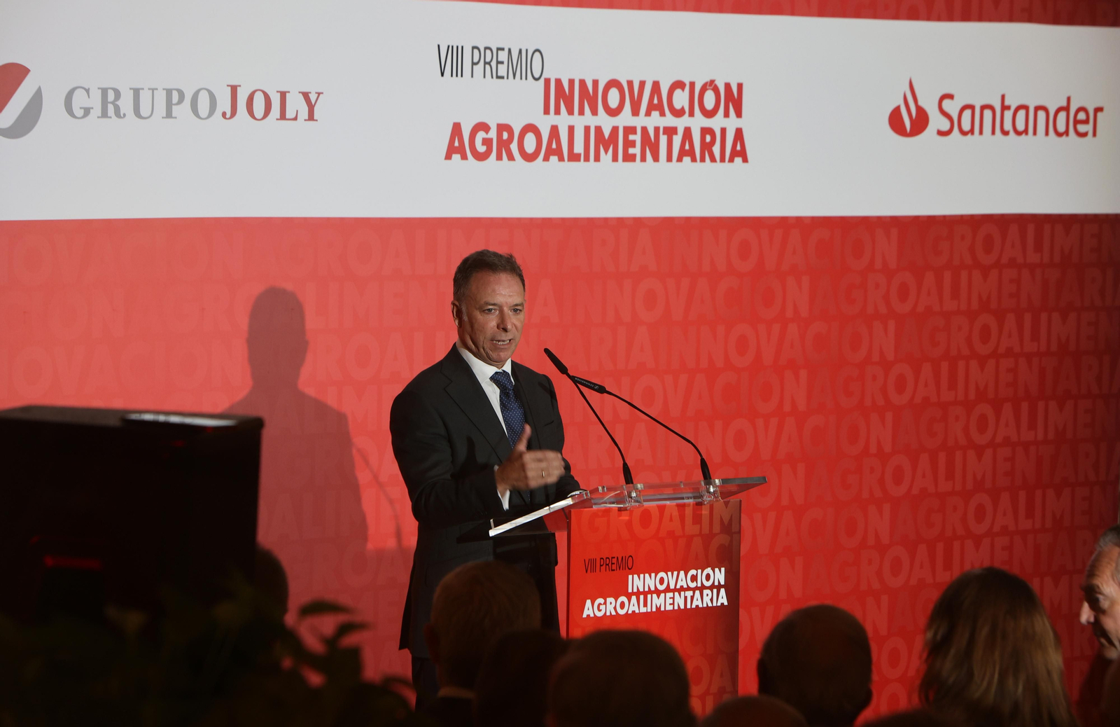 Las mejores imágenes de la entrega del VIII premio agroalimentario Banco Santander a José Gandía