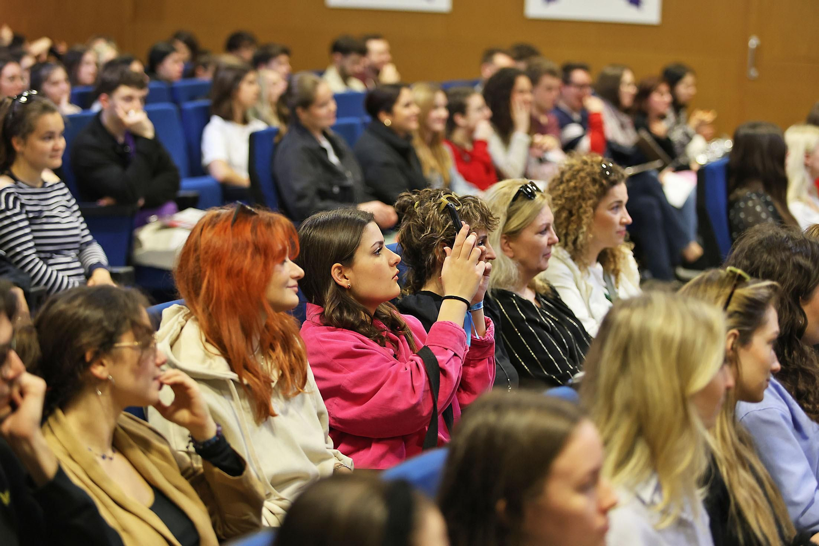 Imágenes de la Welcome Ceremony para dar la bienvenida al alumnado Erasmus que estudiará en la UHU