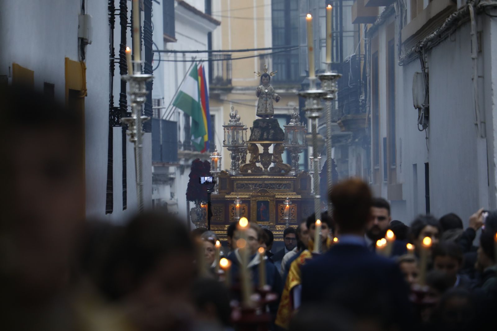 La procesión del Niño Jesús de la Compañía de Córdoba, en imágenes