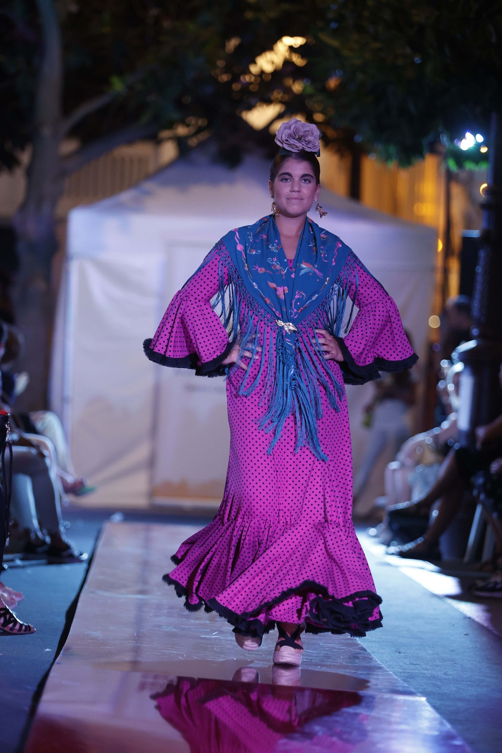 Las imágenes del Desfile de Jóvenes Diseñadores en la Plaza de la Magdalena