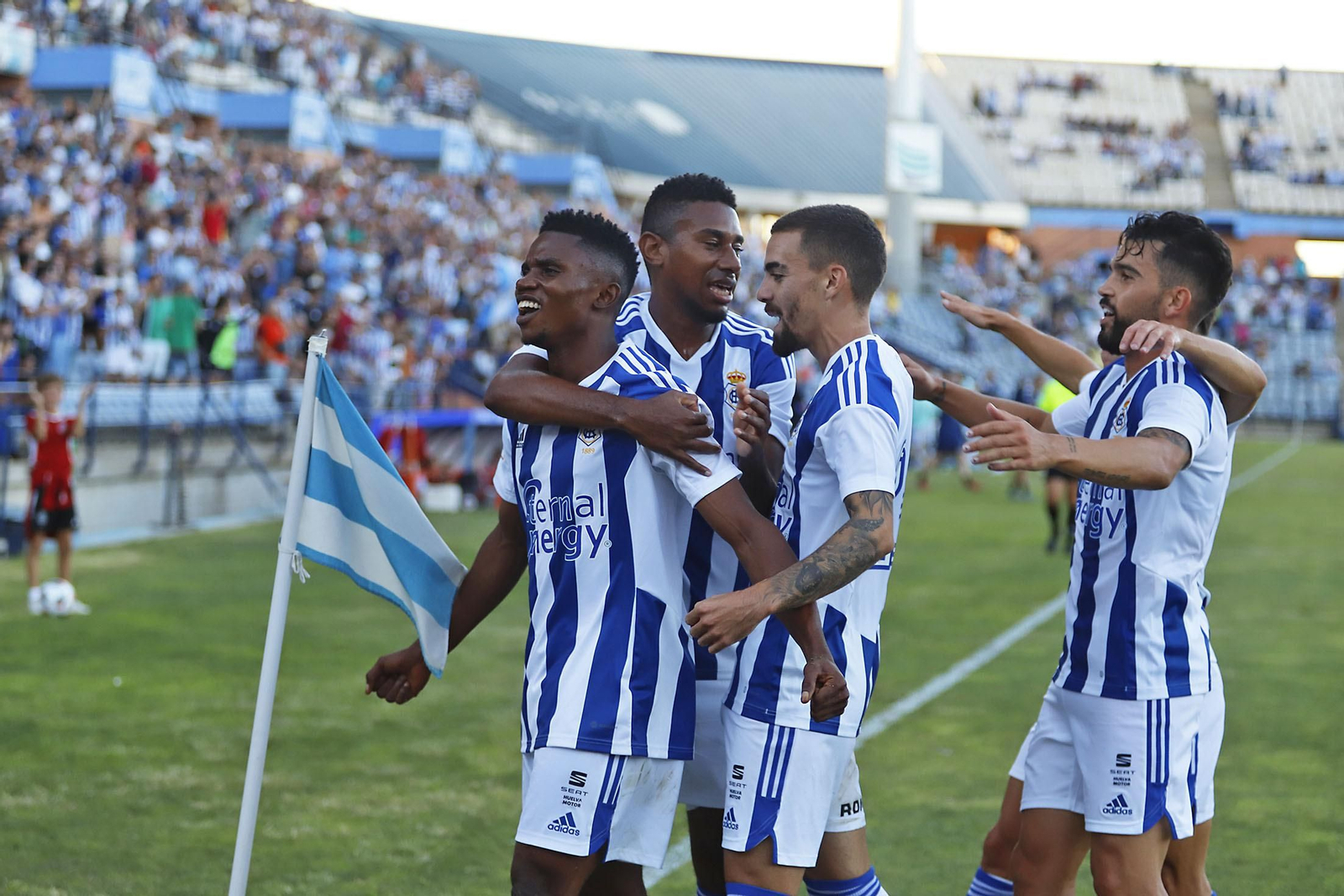 Imágenes del partido entre el Recreativo de Huelva y Yeclano