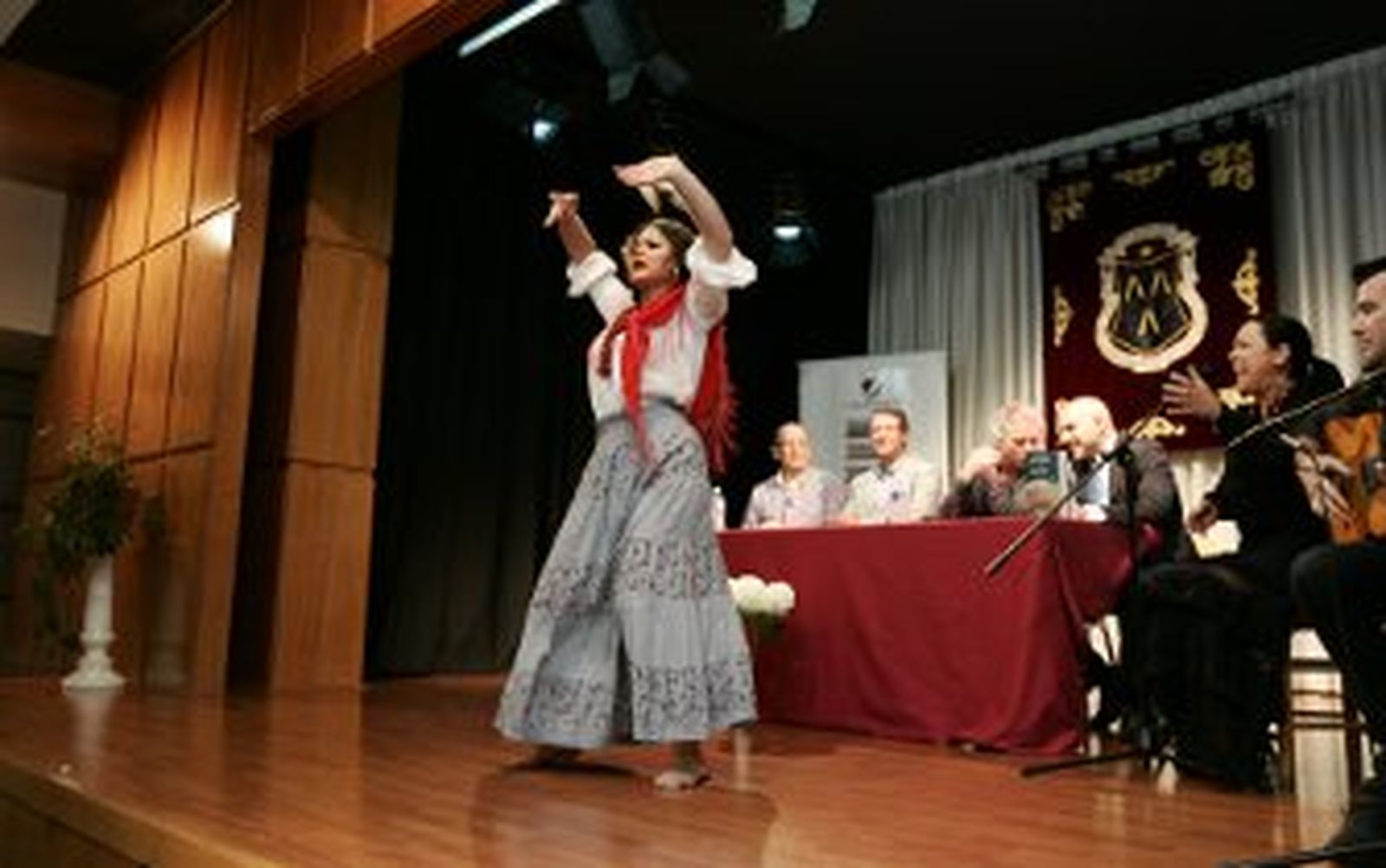 Lección de literatura de un novelista 'best seller' en La Salle