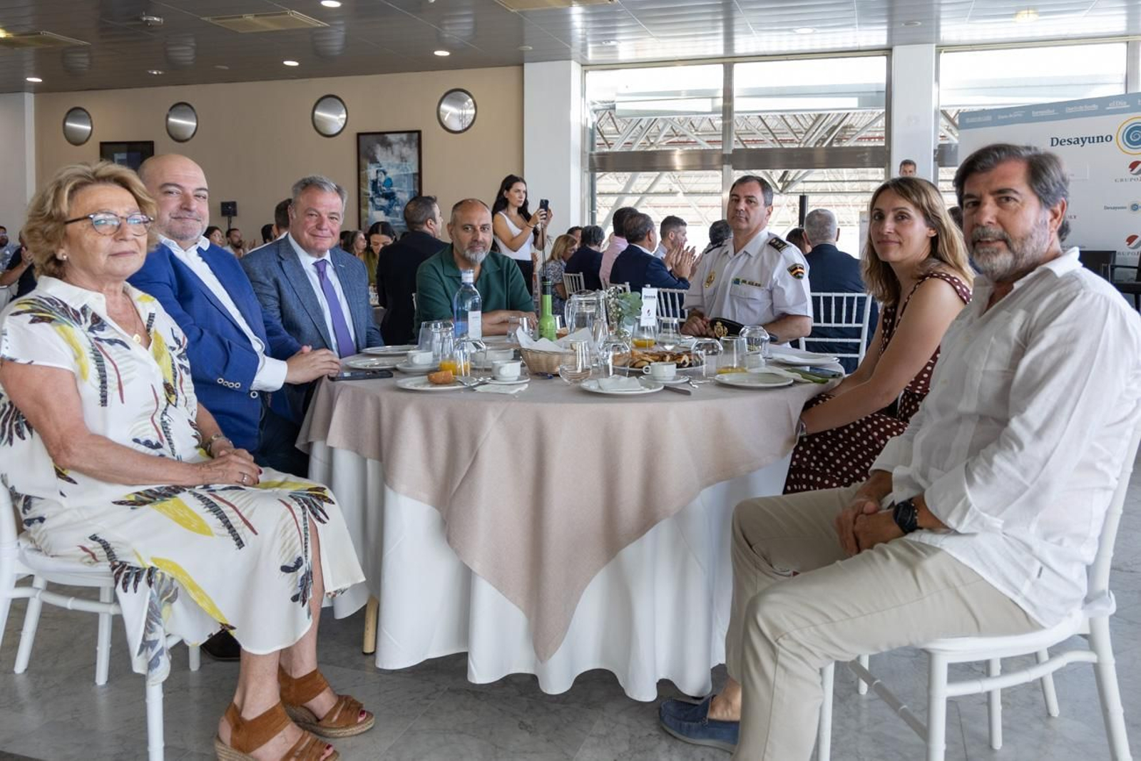 Desayuno, Coloquio "Redefiniendo el Rumbo: Jaén y su Nuevo Modelo de Ciudad"