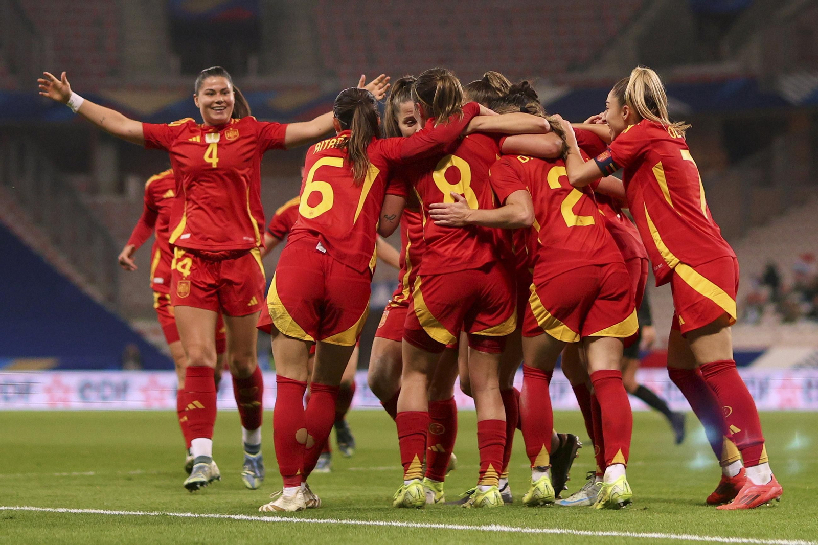 Las fotos de la exhibición de España femenina en Francia