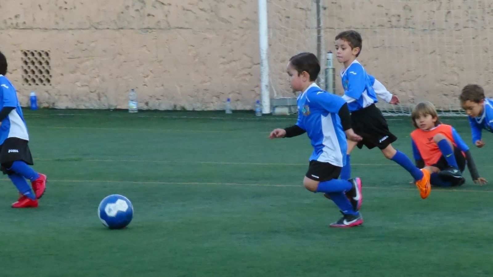 Alumnos de la Escuela de Fútbol Bahía San Fernando CD.