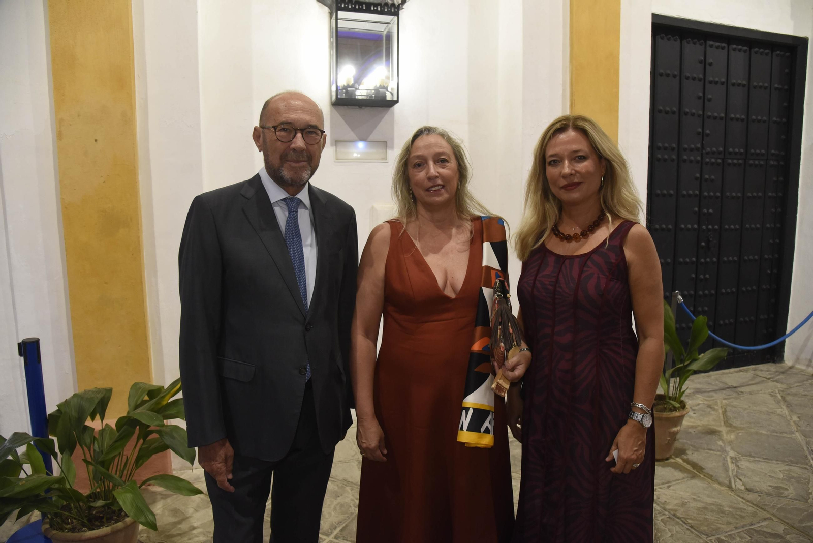 Curro Ferraro, Carmen Salas, Mara Luisa Ros.jpg