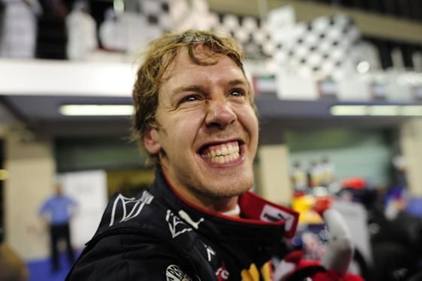 Sebastian Vettel celebra en Abu Dhabi su título mundial.

Foto: AFP Photo