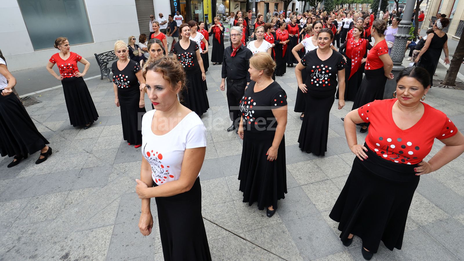 Flashmob de la academia de baile de Fani Muñoz en Jerez