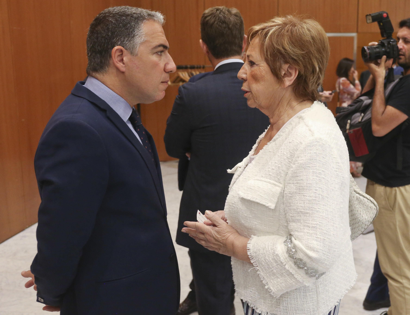 Las imágenes del Foro Joly con Elías Bendodo