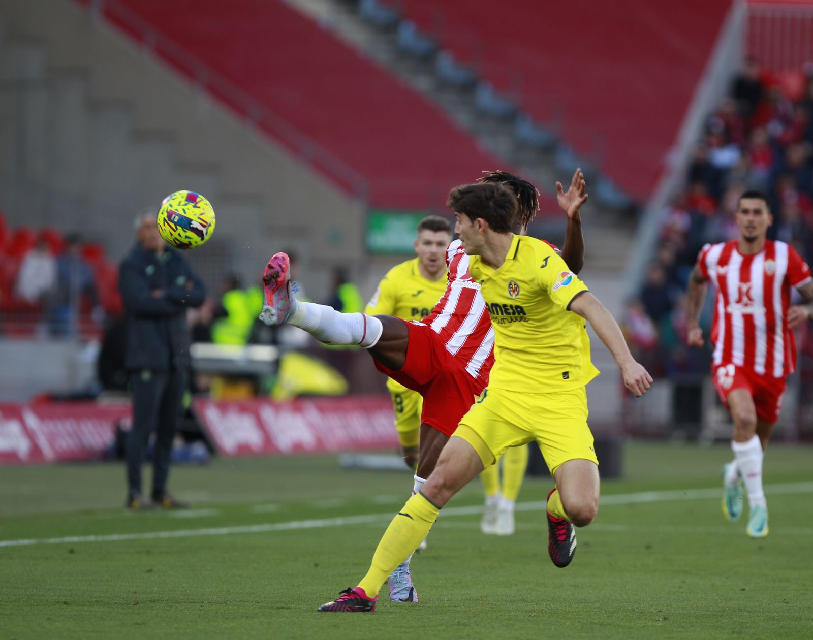 Imágenes de la derrota de la U.D. Almería ante el Villarreal por 0 a 2