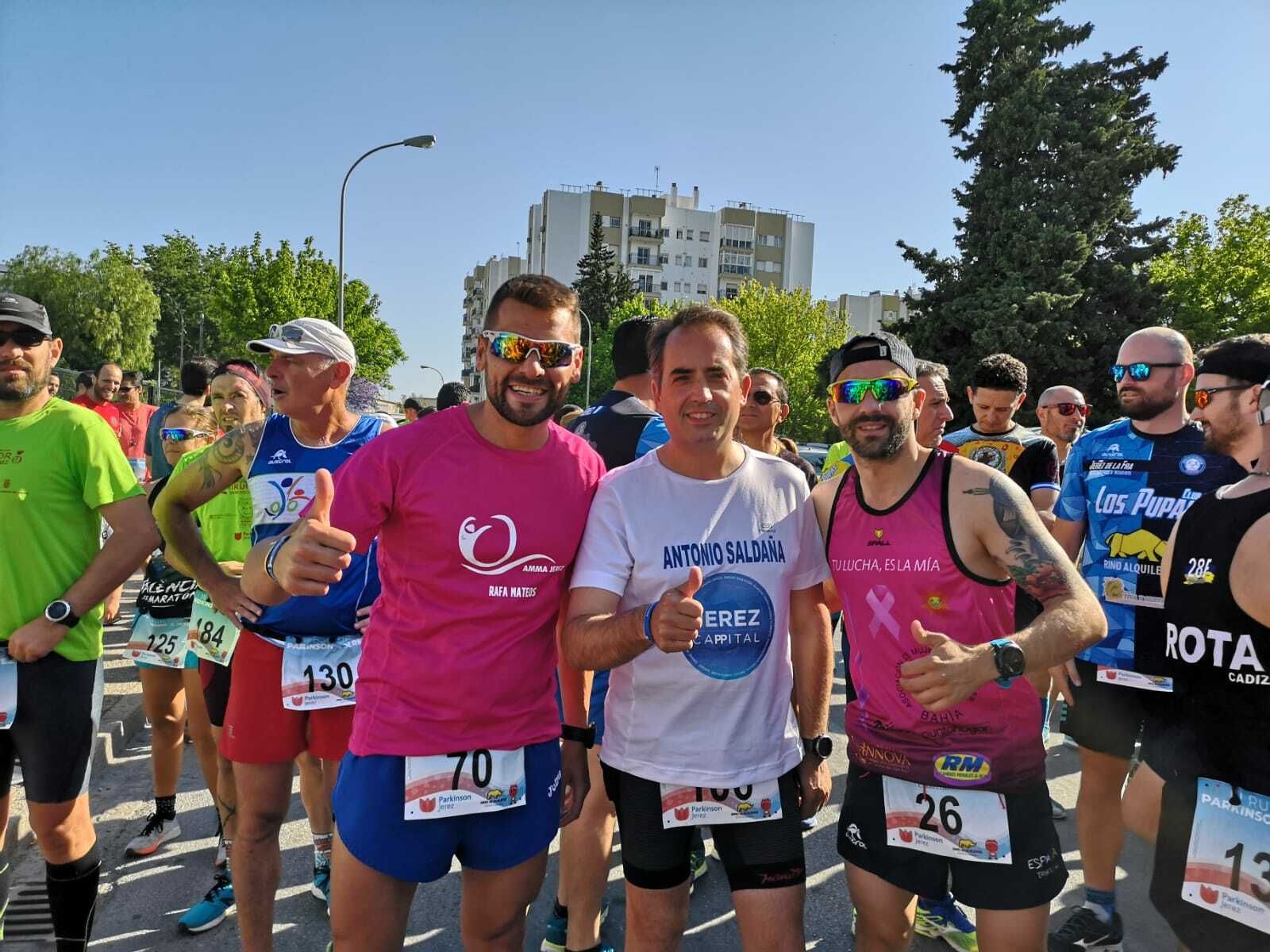 Fotografía que publicó Antonio Saldaña el día de reflexión en su perfil de Facebook