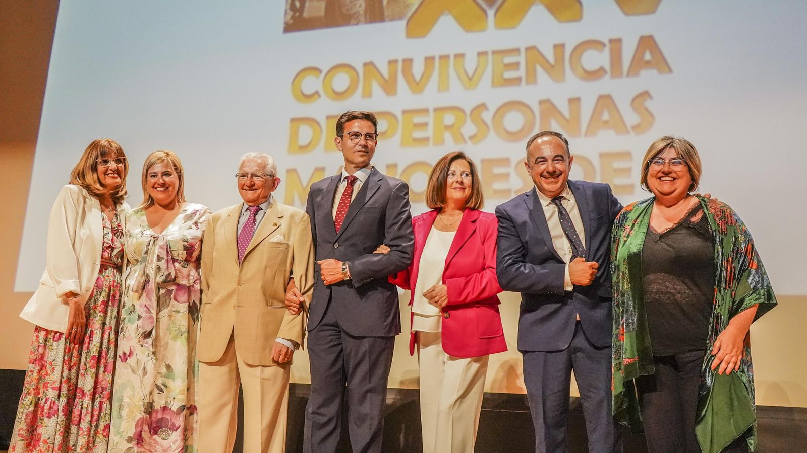 El Palacio de Congresos ha acogido la clausura de la vigésimo quinta edición de la Convivencia de Mayores