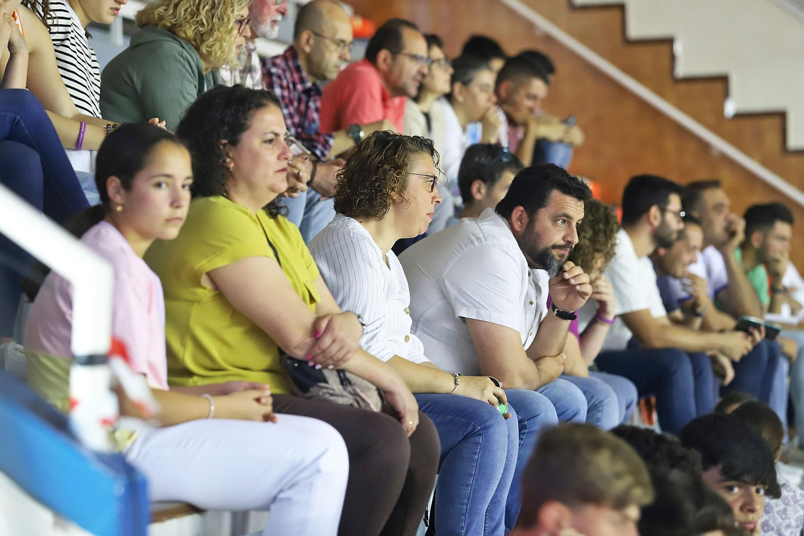 Imágenes del partido de baloncesto entre el Ciudad de Huelva y el Colegio El Pinar.