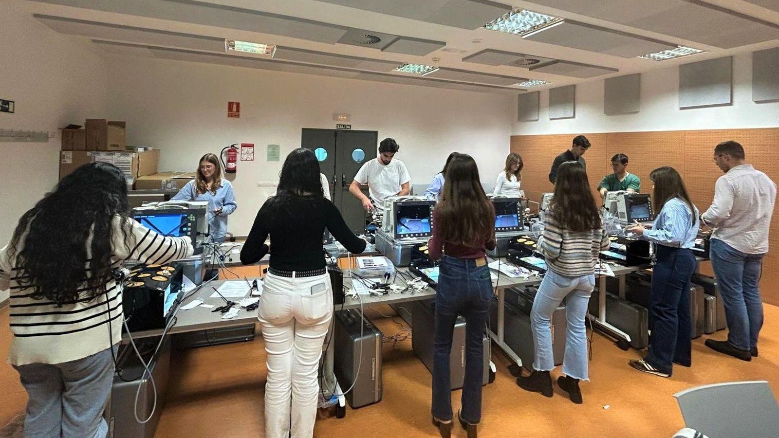 Curso sobre el uso de simuladores pelvitrainer en el Clínico de Granada