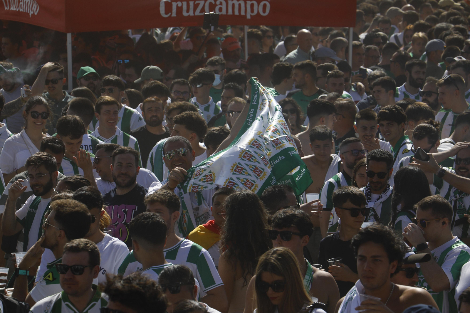 Las mejores fotos de la 'Fan Zone' del Córdoba CF antes del partido ante la Ponferradina