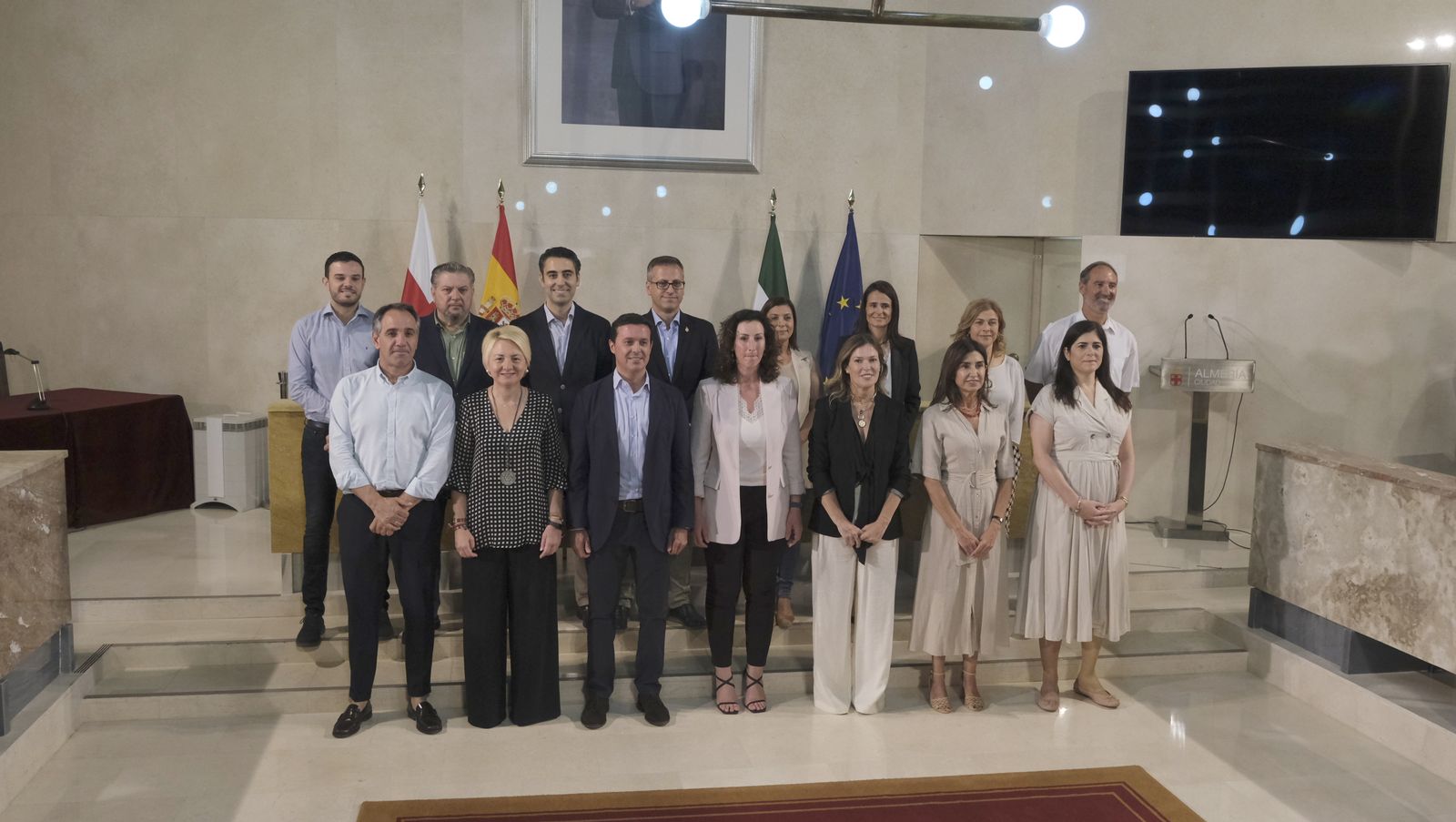 Imágenes del reparto de competencias en las concejalías del Ayuntamiento de Almería