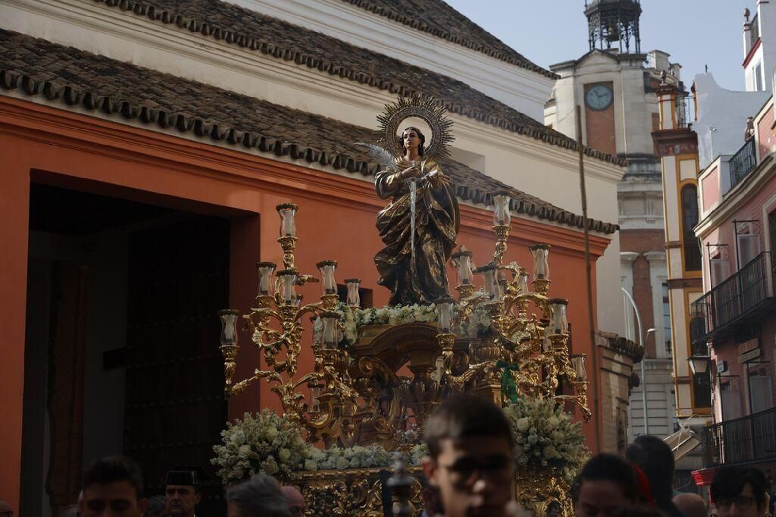 La imagen de Santa Lucía en su anual procesión del mes de octubre