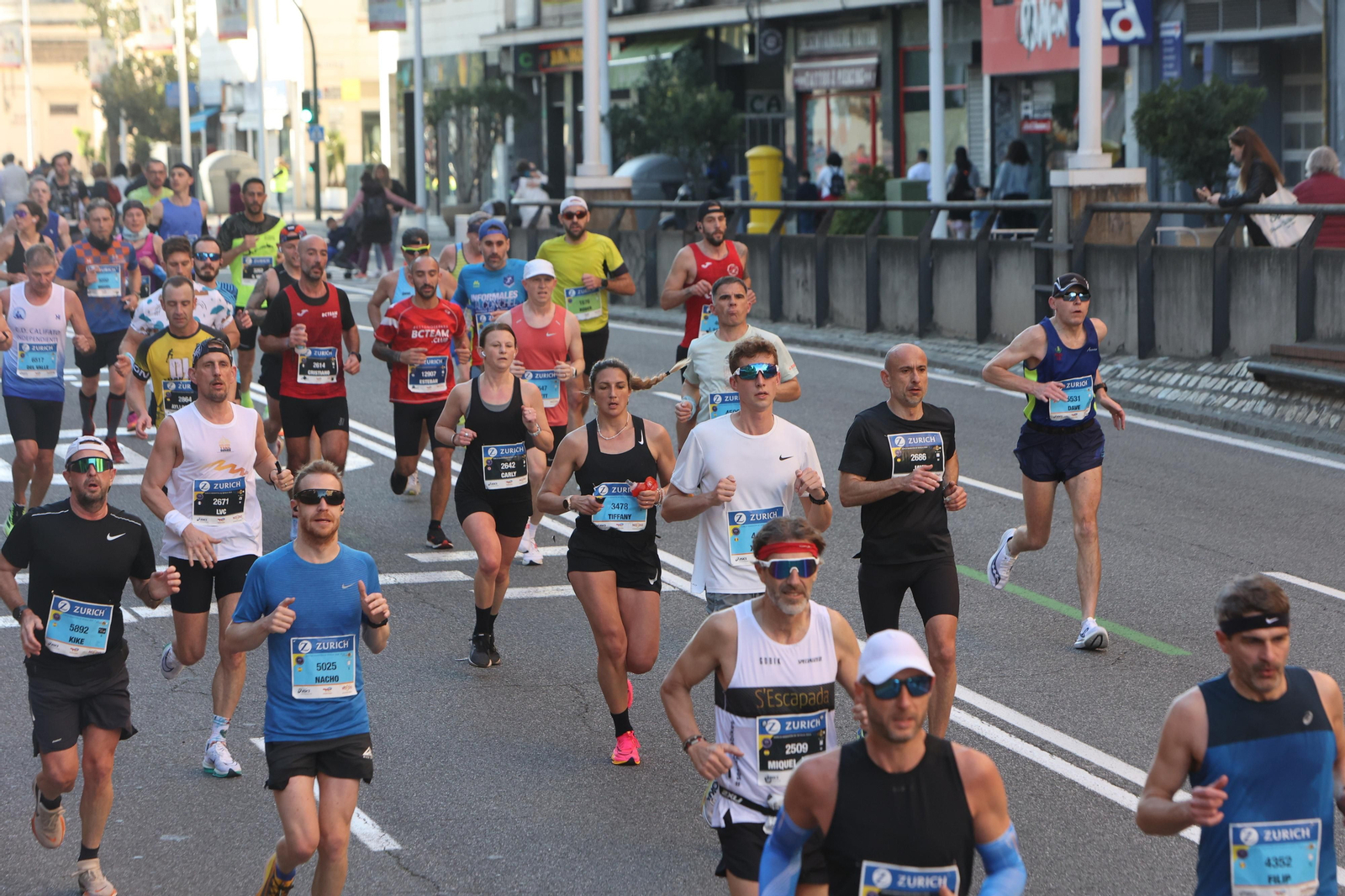 Búscate en la Zurich maratón de Sevilla