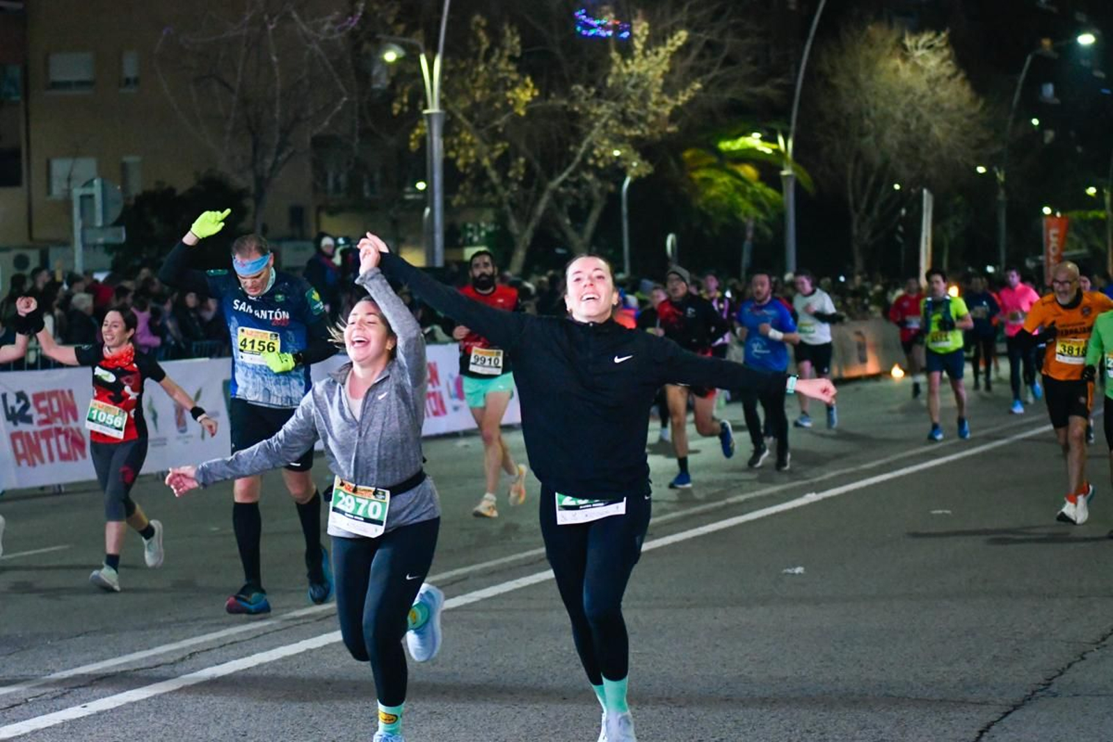 En imágenes: búscate en tu llegada a meta de la Carrera de San Antón 2025 (5)