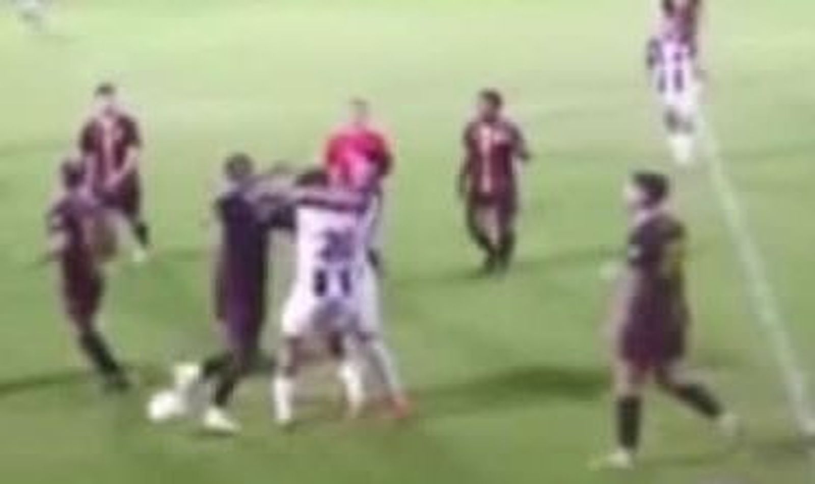 Captura del vídeo que recoge el momento de la agresión