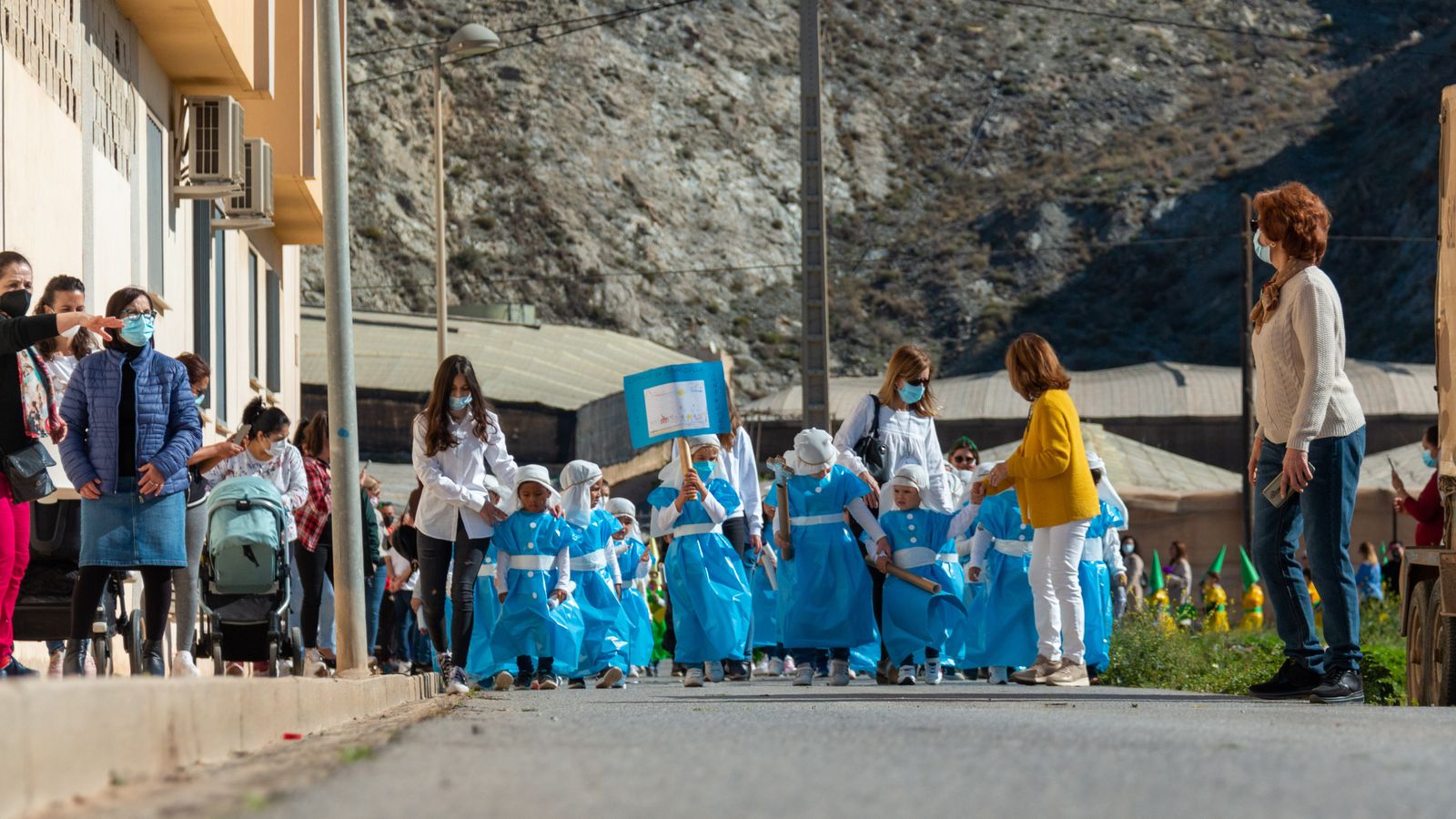 Cerca de 300 alumnos de la Costa celebran un Viernes de Dolores muy especial