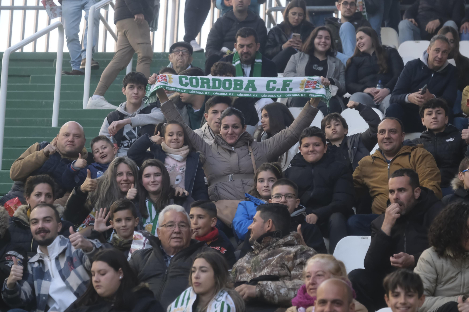 Córdoba CF - Real Madrid Castilla: Las fotos del ambiente en El Arcángel Córdoba CF - Real Madrid Castilla: Las fotos del ambiente en El Arcángel