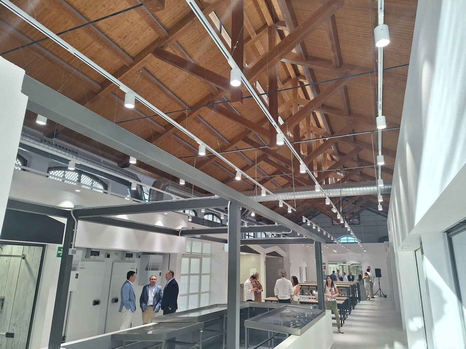 Inauguración del mercado de abastos de Puente Genil