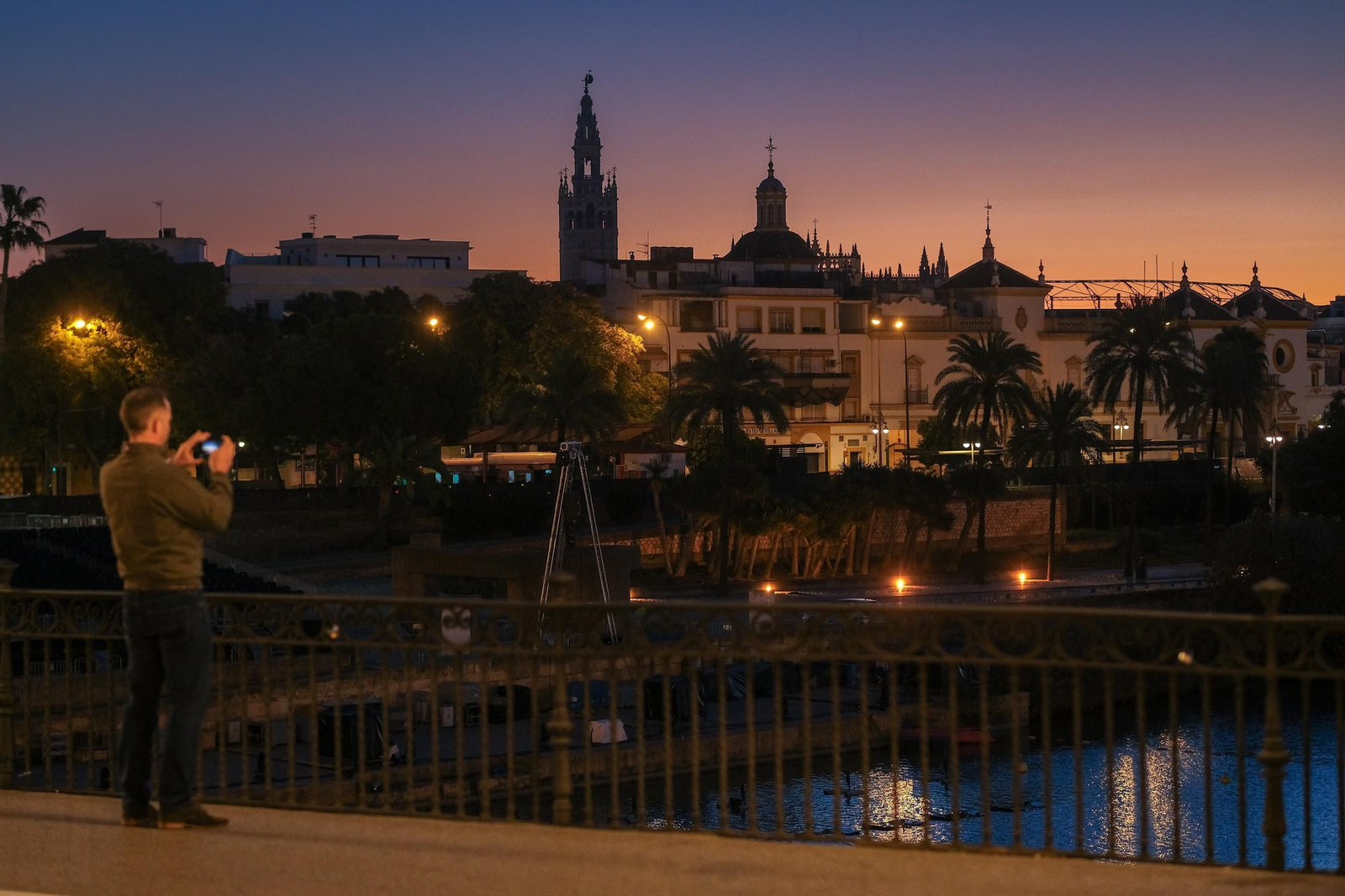 Imágenes de como amanece Sevilla el día de año nuevo de 2025