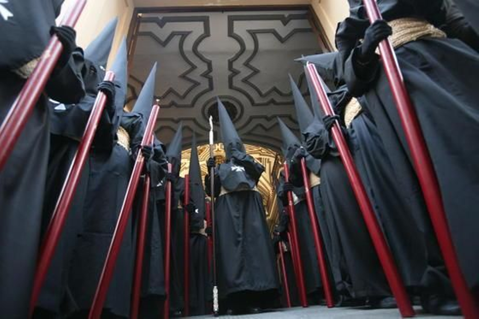 Nazarenos del Cristo de Ánimas de Ciegos

Foto: Punto Press - Javier Albiñana