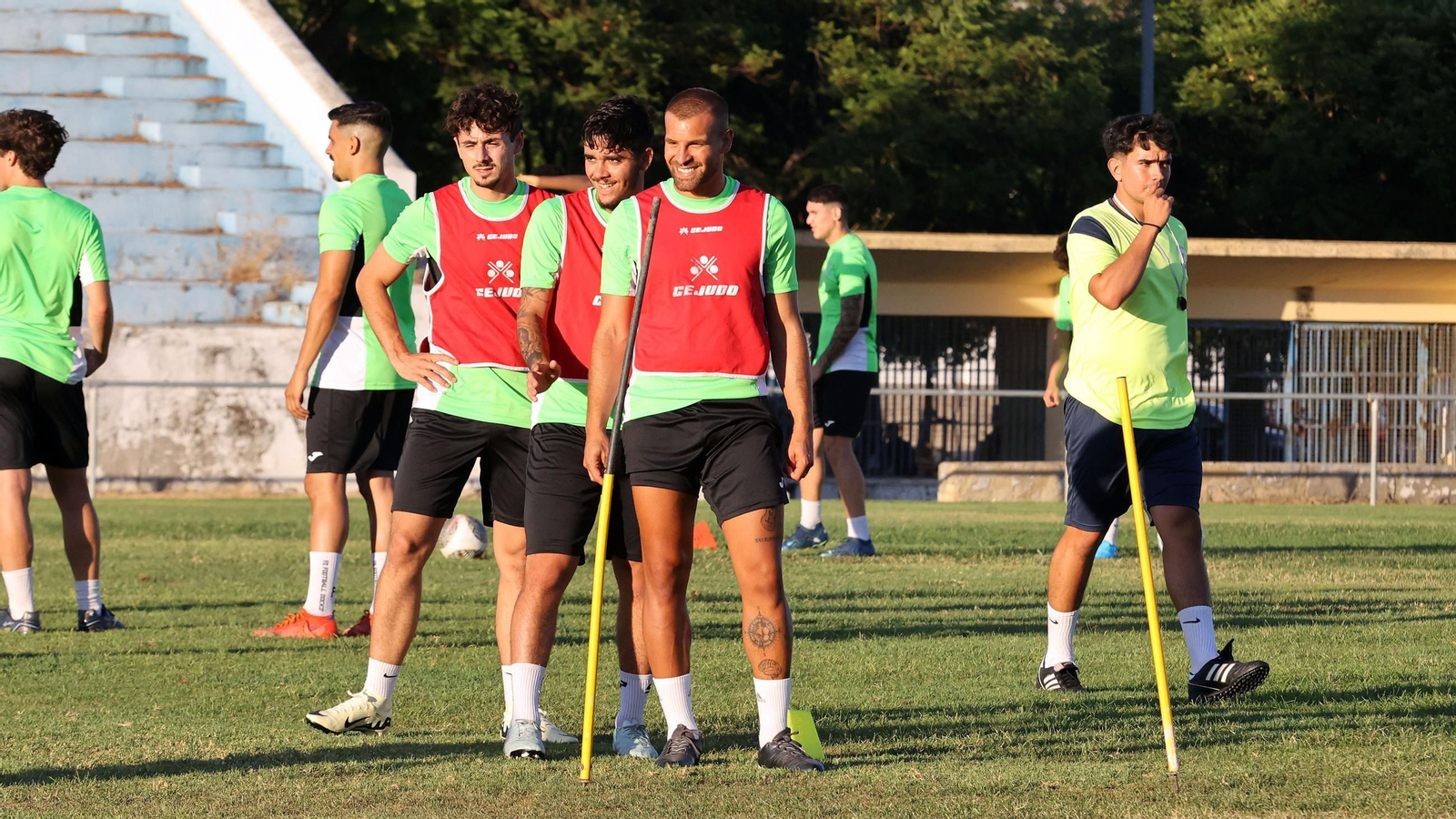 Entrenamiento Jerez Industrial 015.jpg
