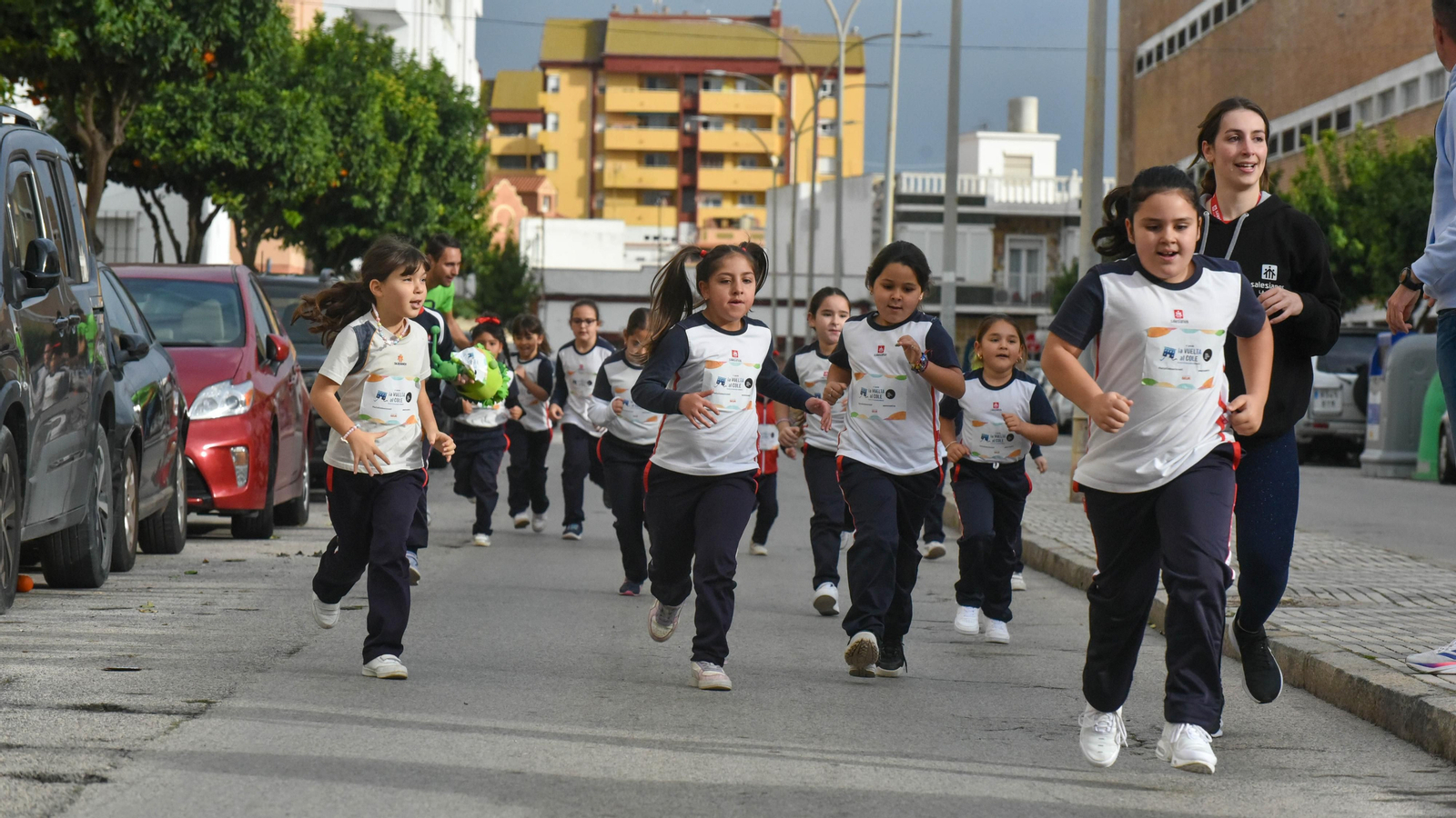 Fotos de la carrera contra la leucemia del Colegio Salesianos de La Línea