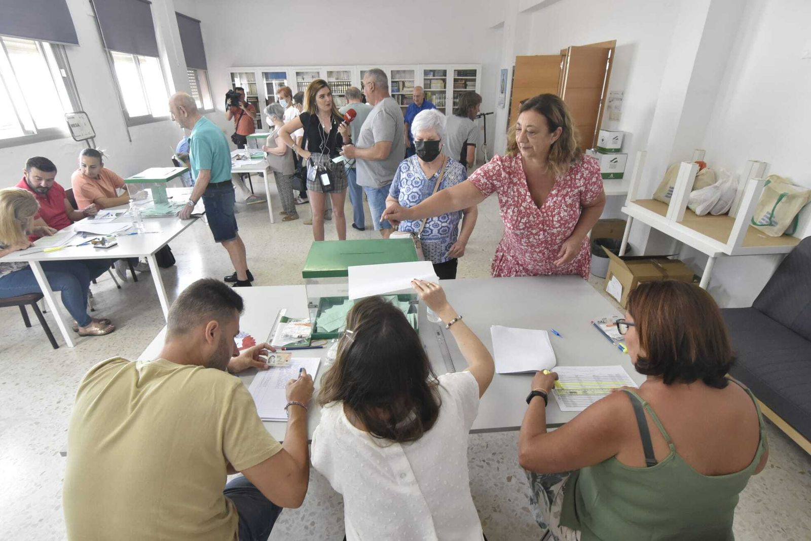 Votación en el colegio Huerta de la Cruz.