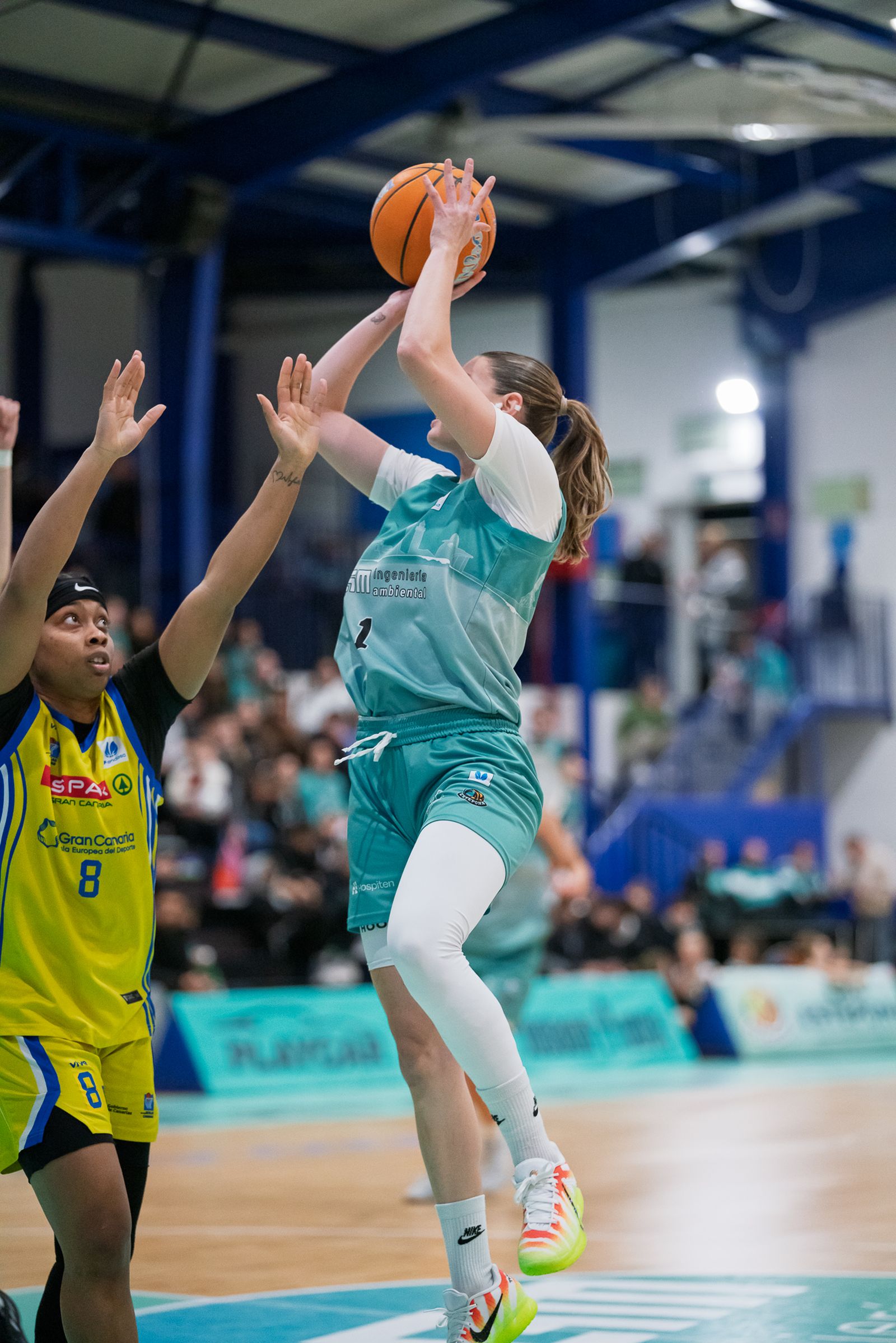 Esencial victoria del CAB Estepona ante el Spar Gran Canaria (80-64)