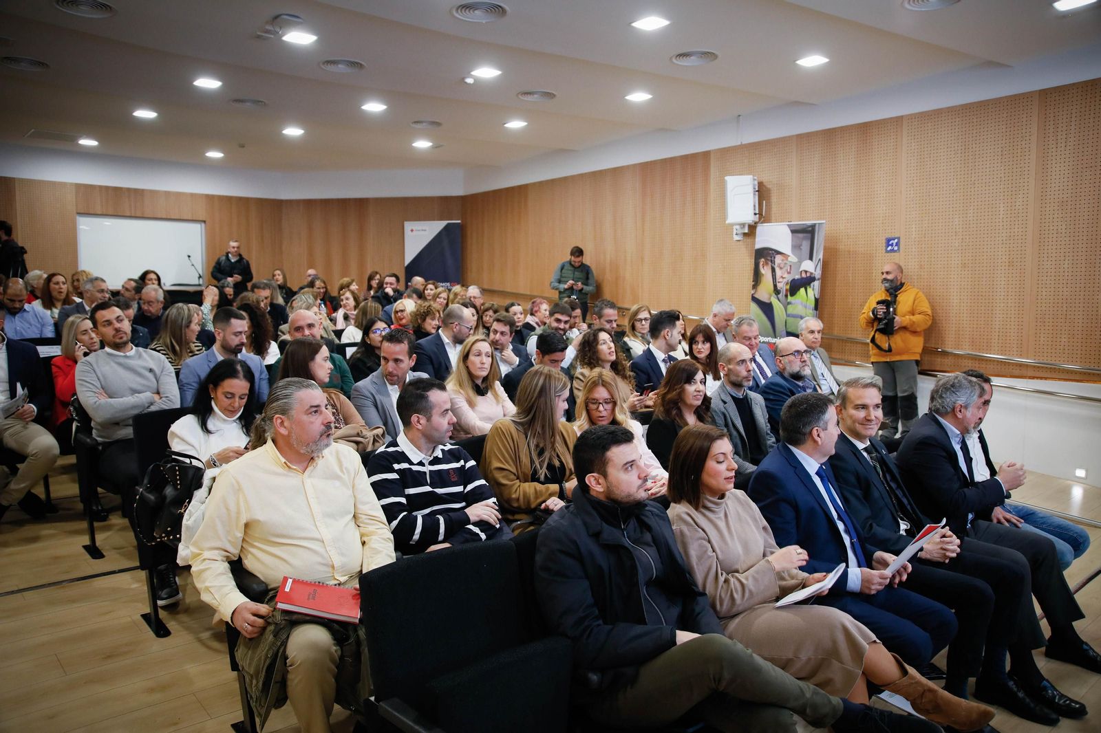 Gala empleo Cruz Roja