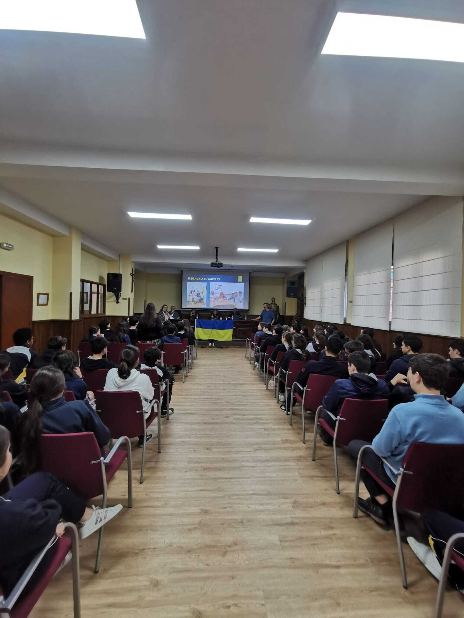 Una de las charlas en colegios