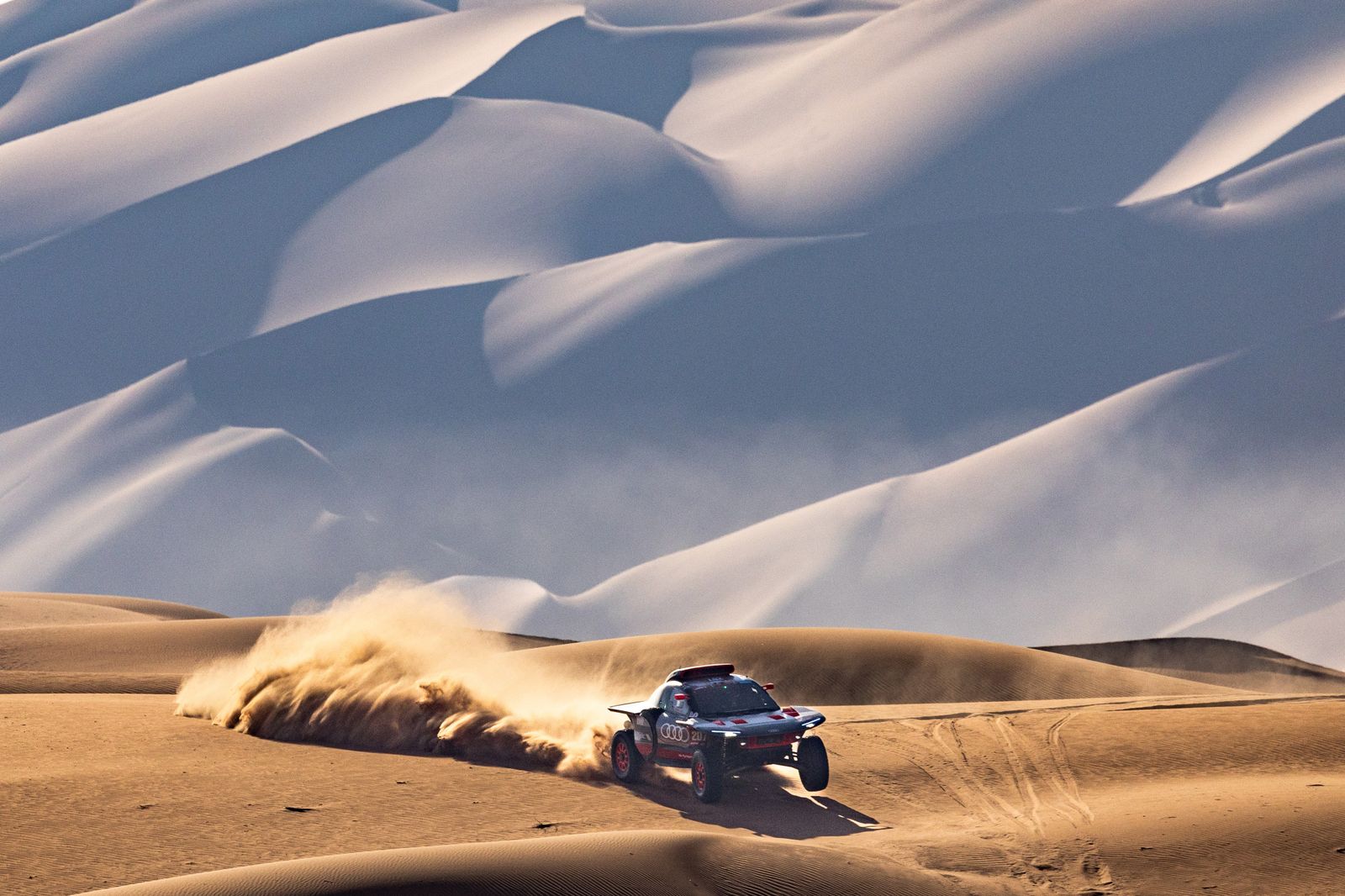 Las espectaculares imágenes del Dakar por las dunas