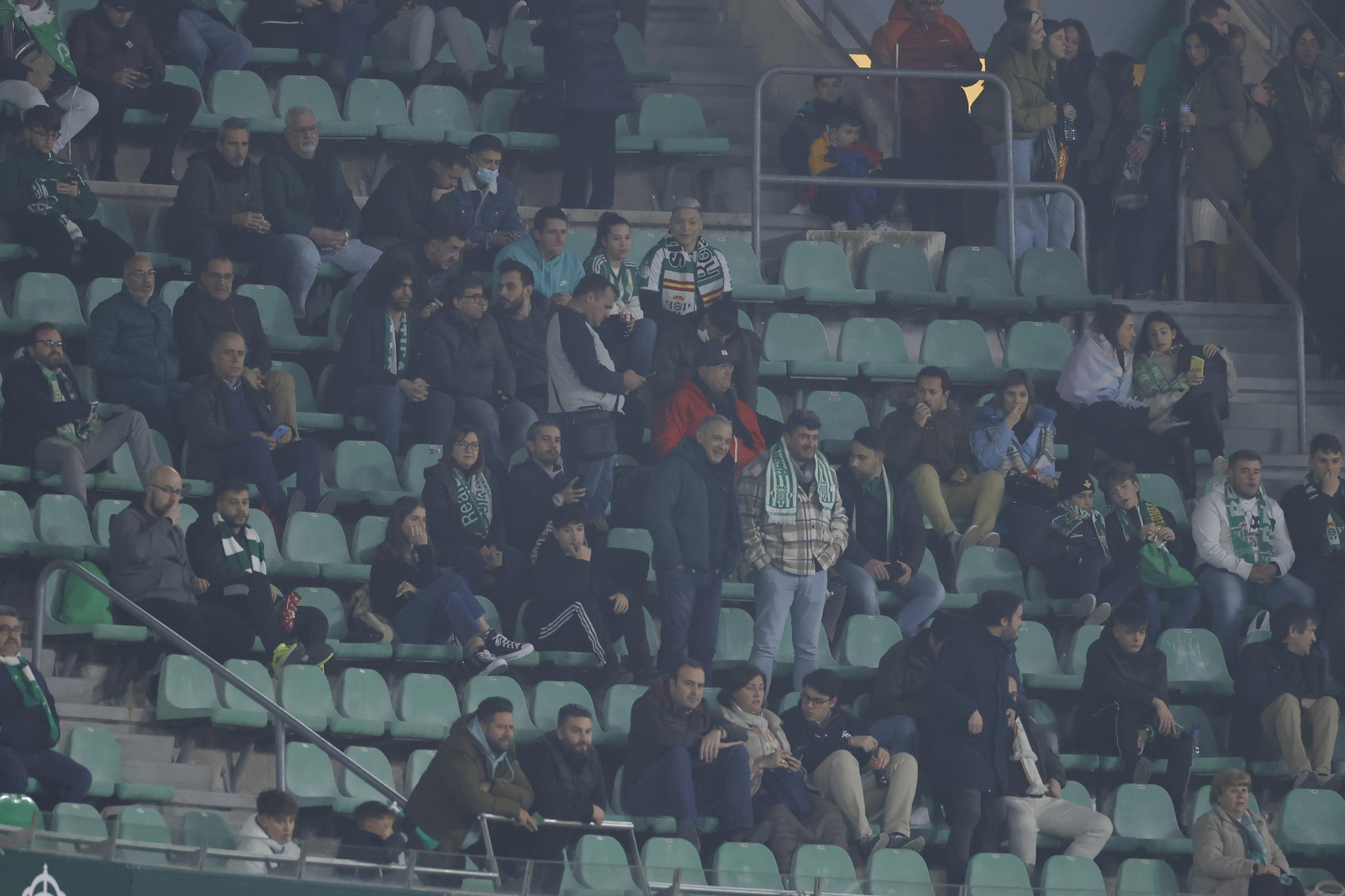 Búscate en las fotos del Betis-Celta