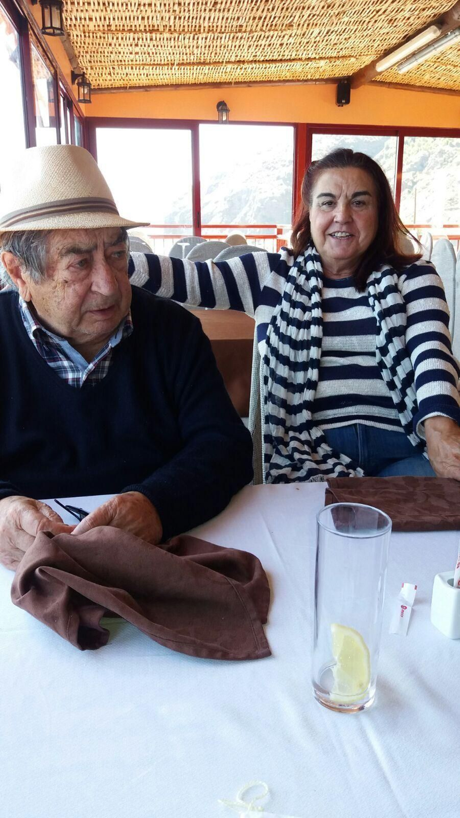 Con su esposa Concha.