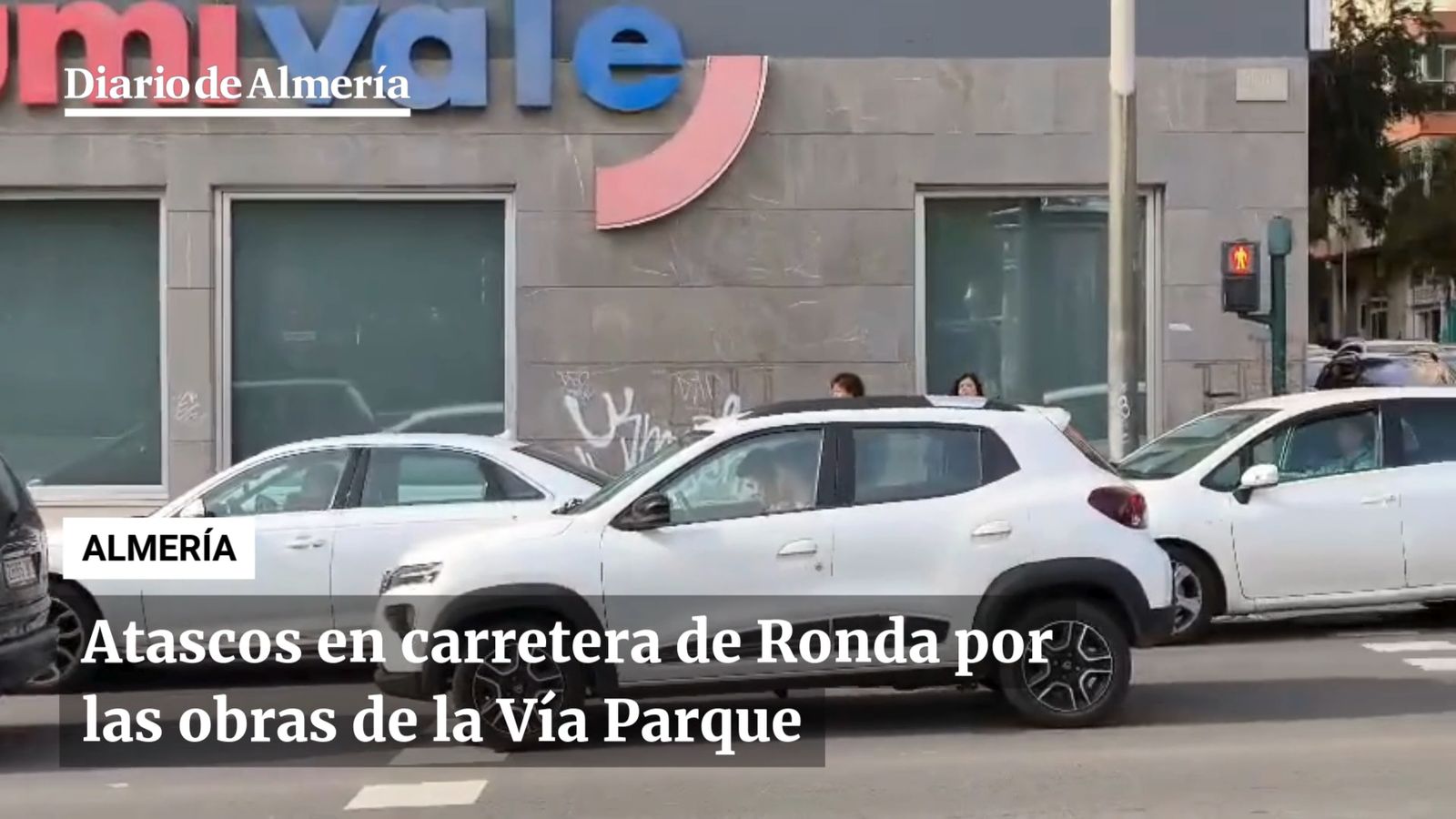 Almería atrapada en 'atascos dominó'