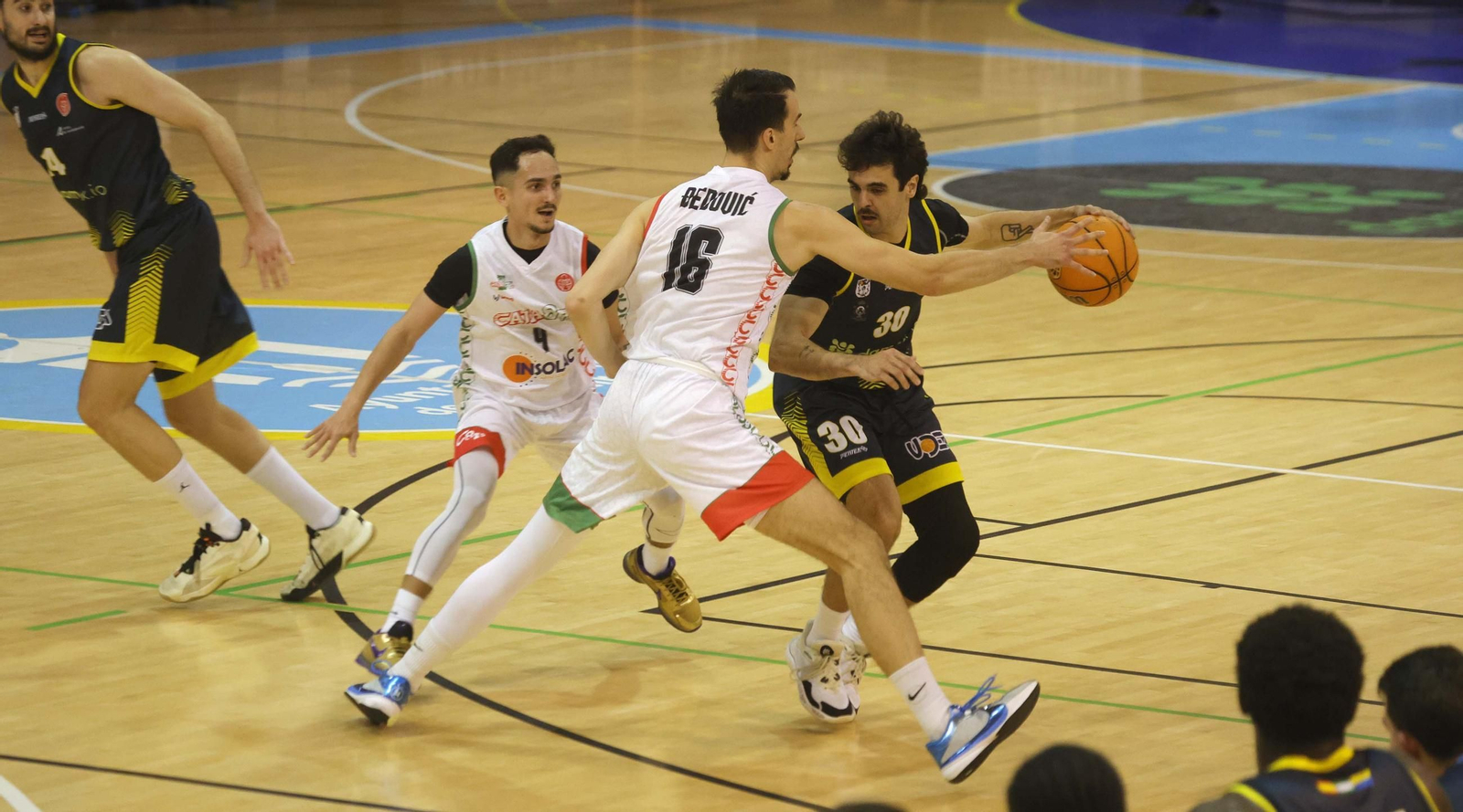 Las fotos del Udea Algeciras - Caja 87 de la Segunda FEB de baloncesto
