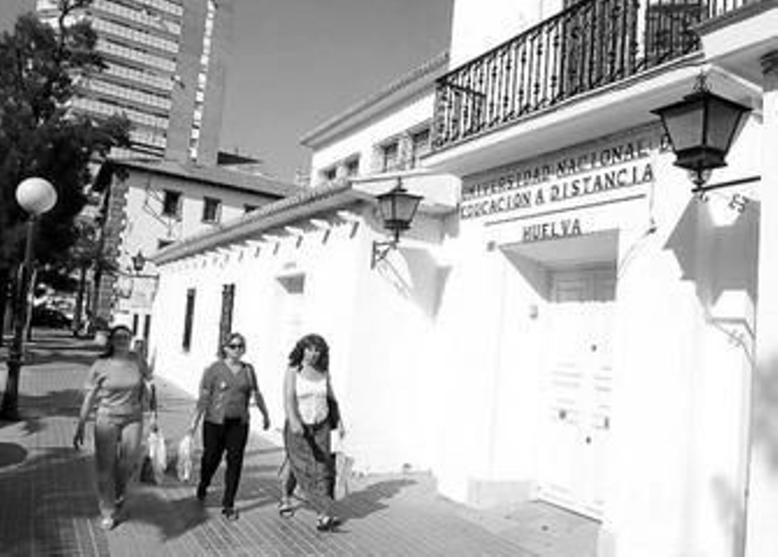 El centro asociado de la Uned en Huelva, donde 1.200 alumnos realizan sus estudios superiores este curso.