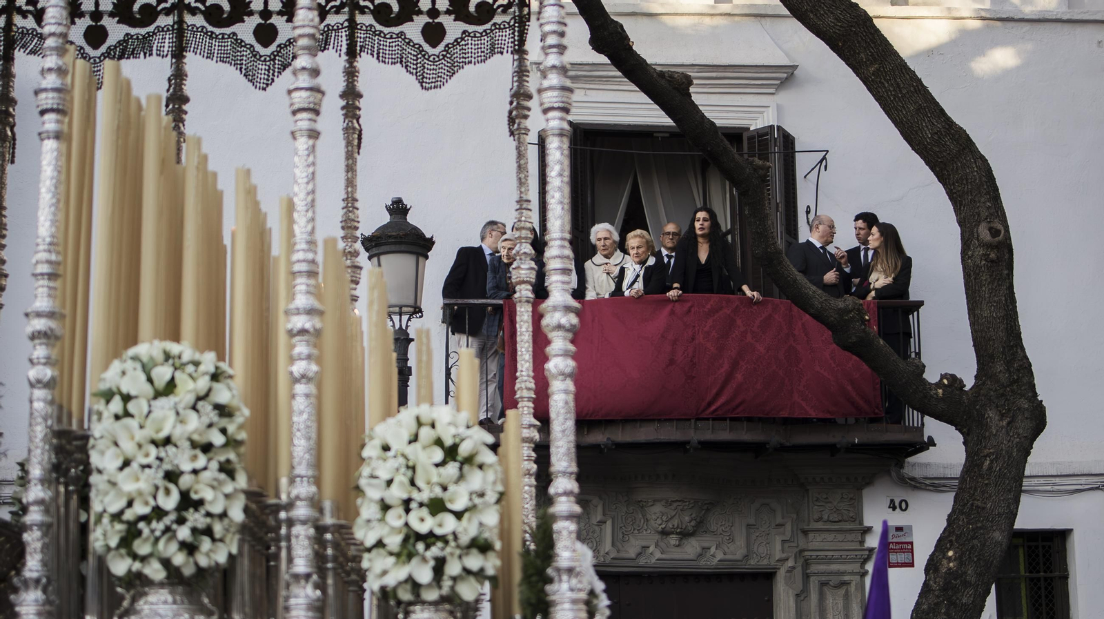 Imágenes de la Hermandad de la Soledad en el Viernes Santo de Jerez 2025